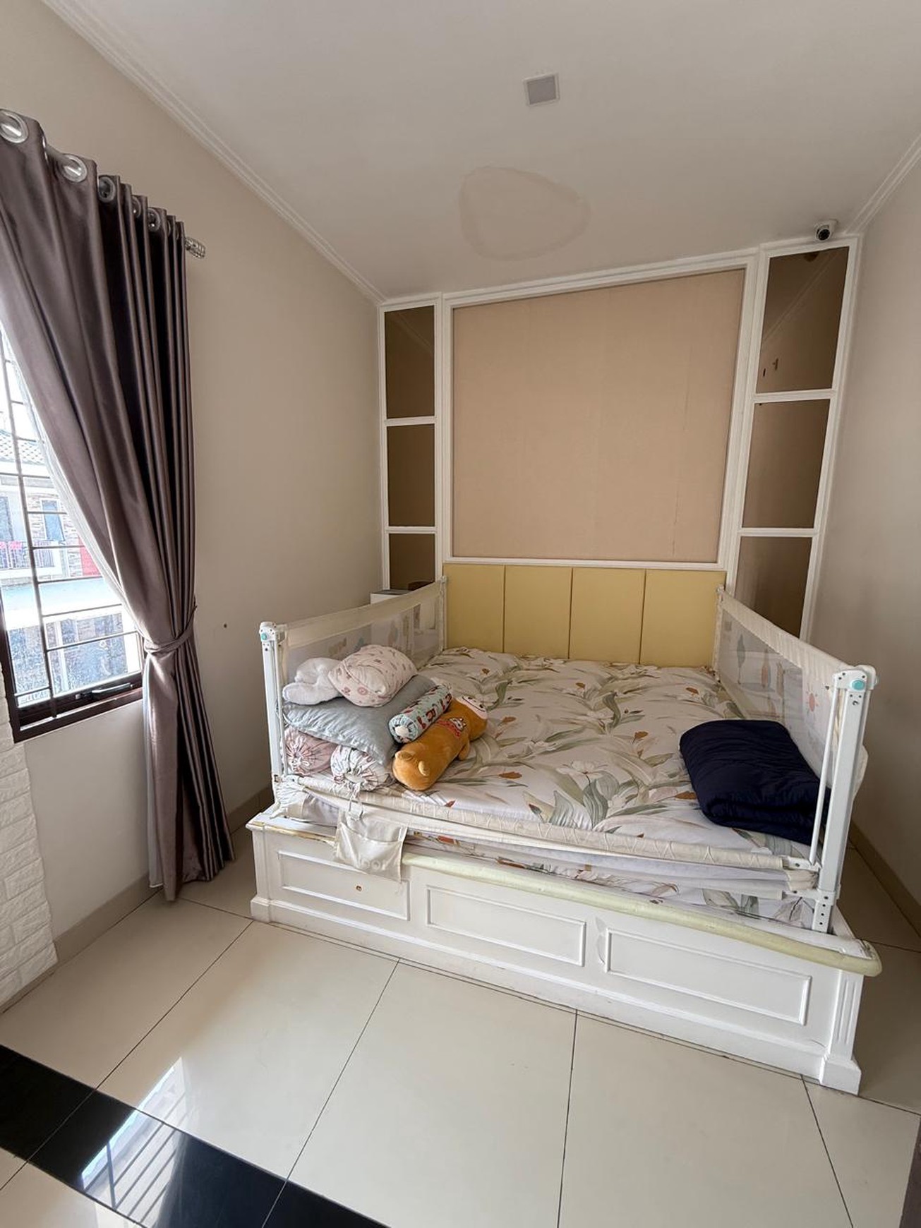 Rumah Bagus Di Green Lake City Cluster Asia Tangerang