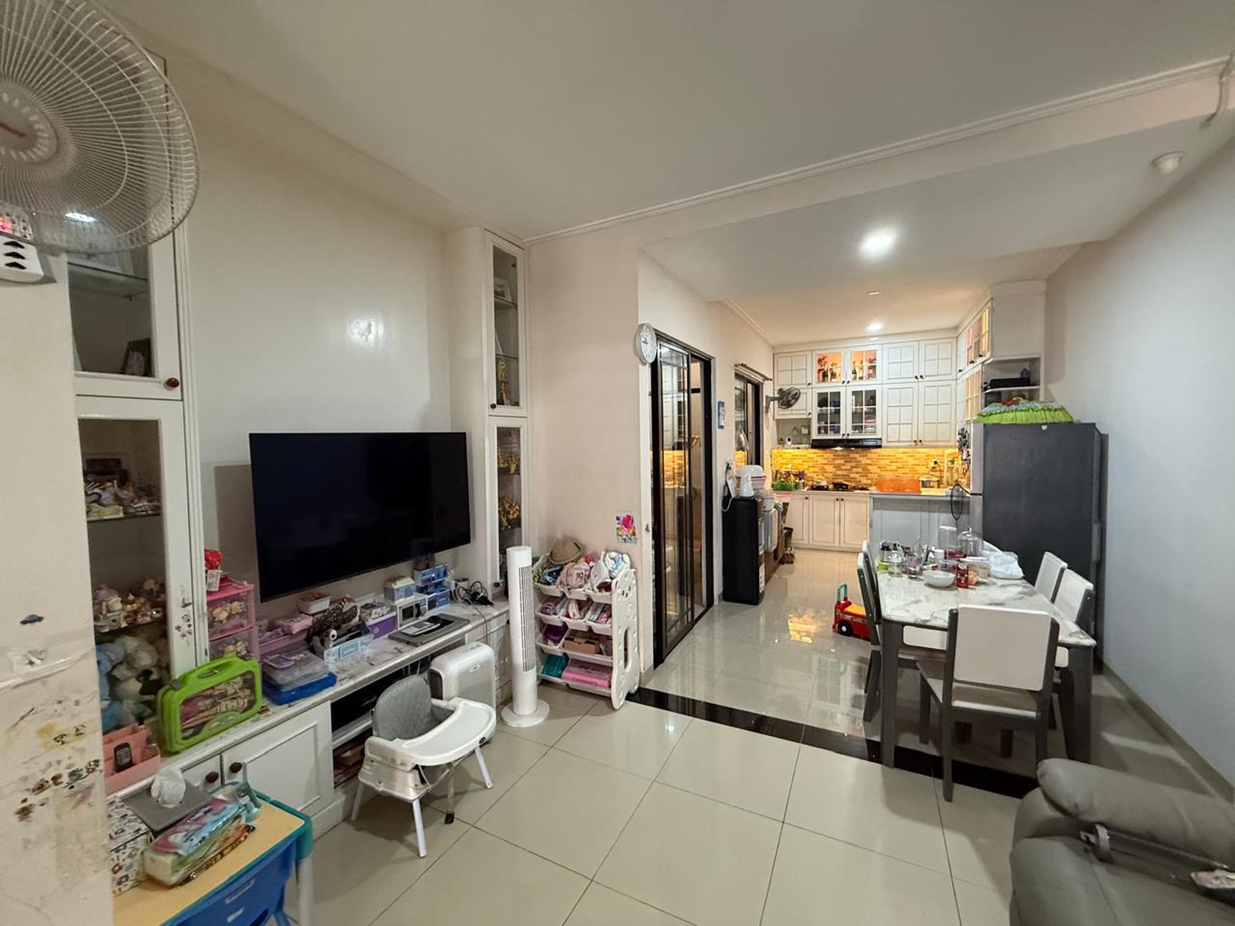 Rumah Bagus Di Green Lake City Cluster Asia Tangerang