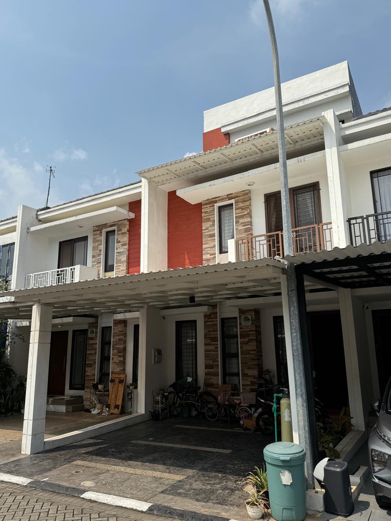 Rumah Bagus Di Green Lake City Cluster Asia Tangerang