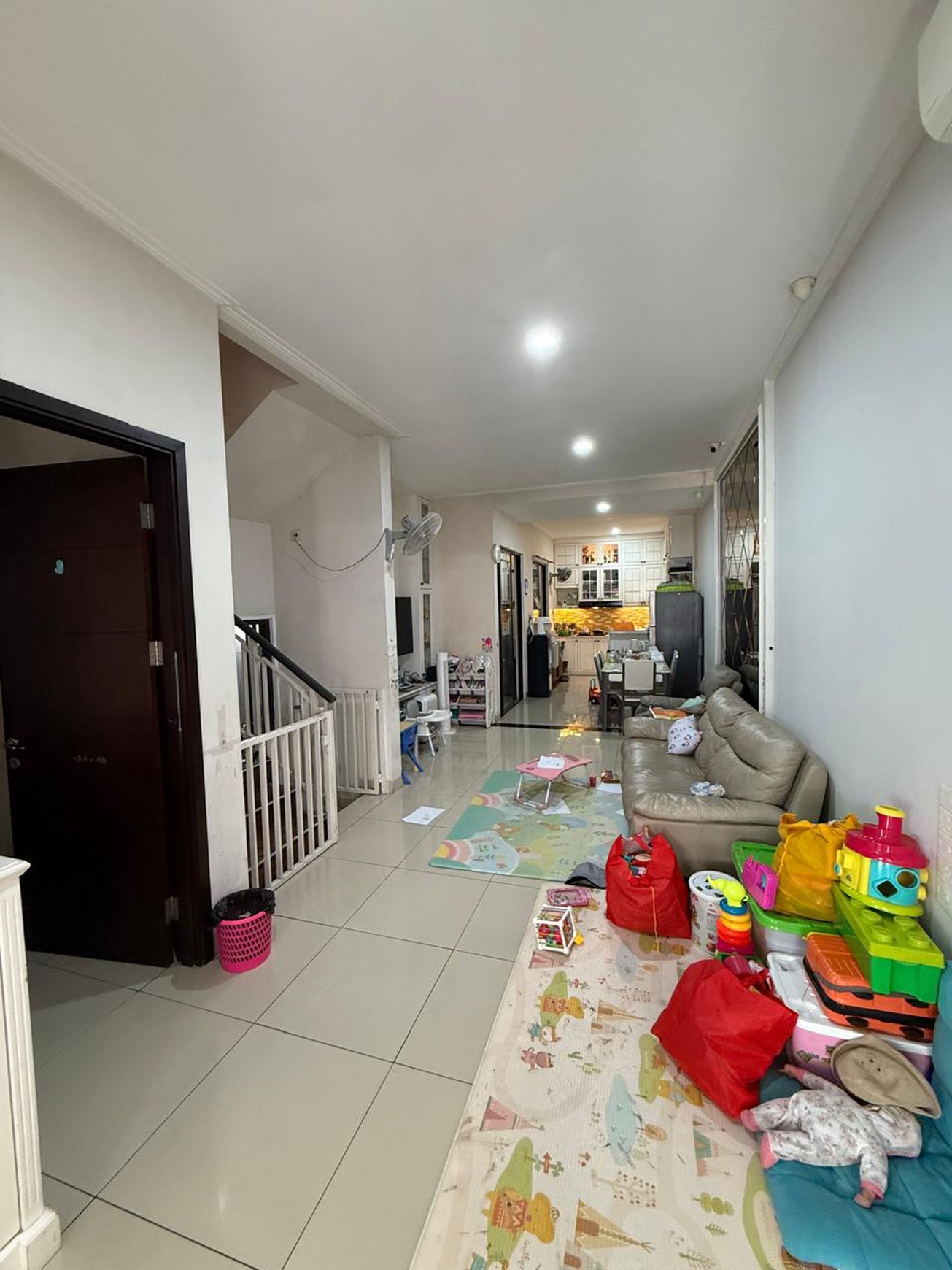 Rumah Bagus Di Green Lake City Cluster Asia Tangerang