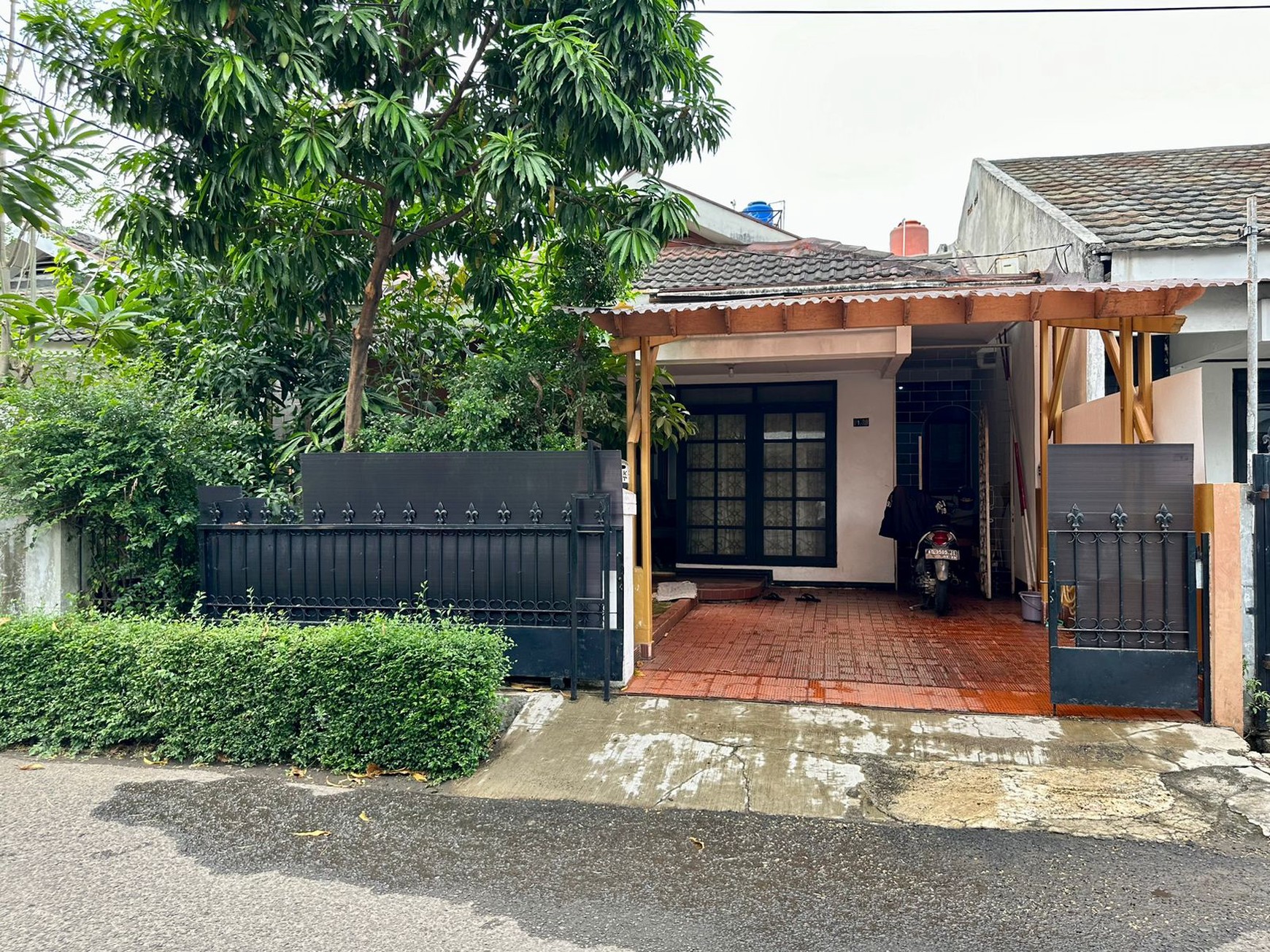 Rumah Bagus Di Jl Merpati Bintaro Jakarta Selatan