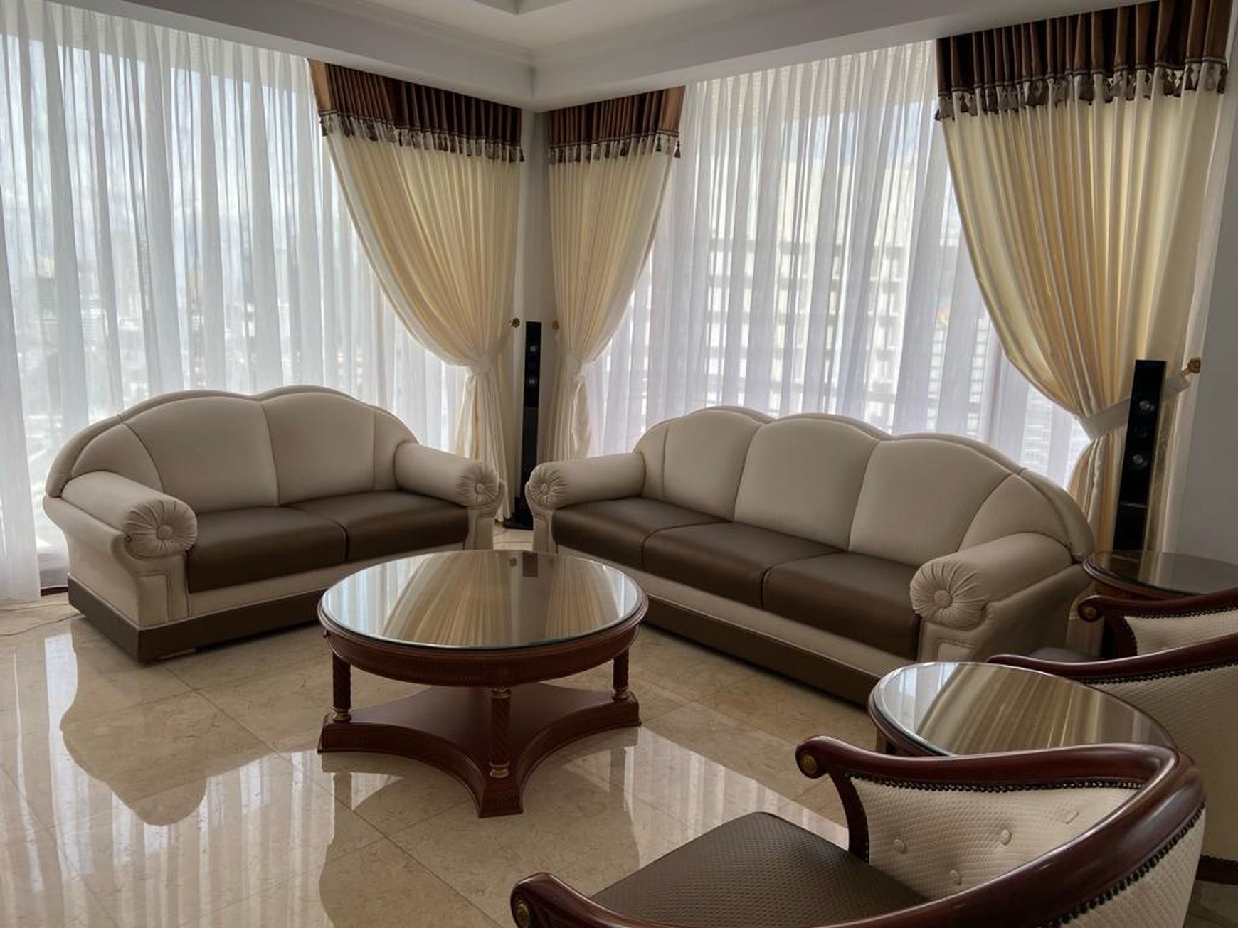 Disewakan Apartemen Istana Sahid, Jakarta Pusat