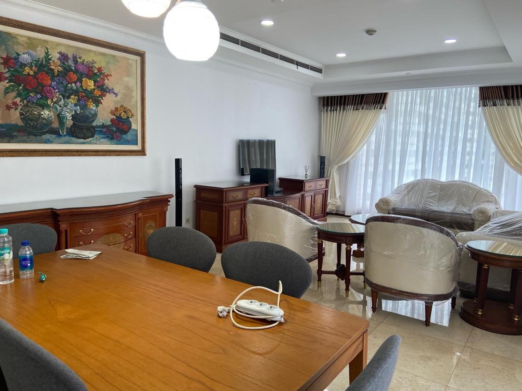 Disewakan Apartemen Istana Sahid, Jakarta Pusat
