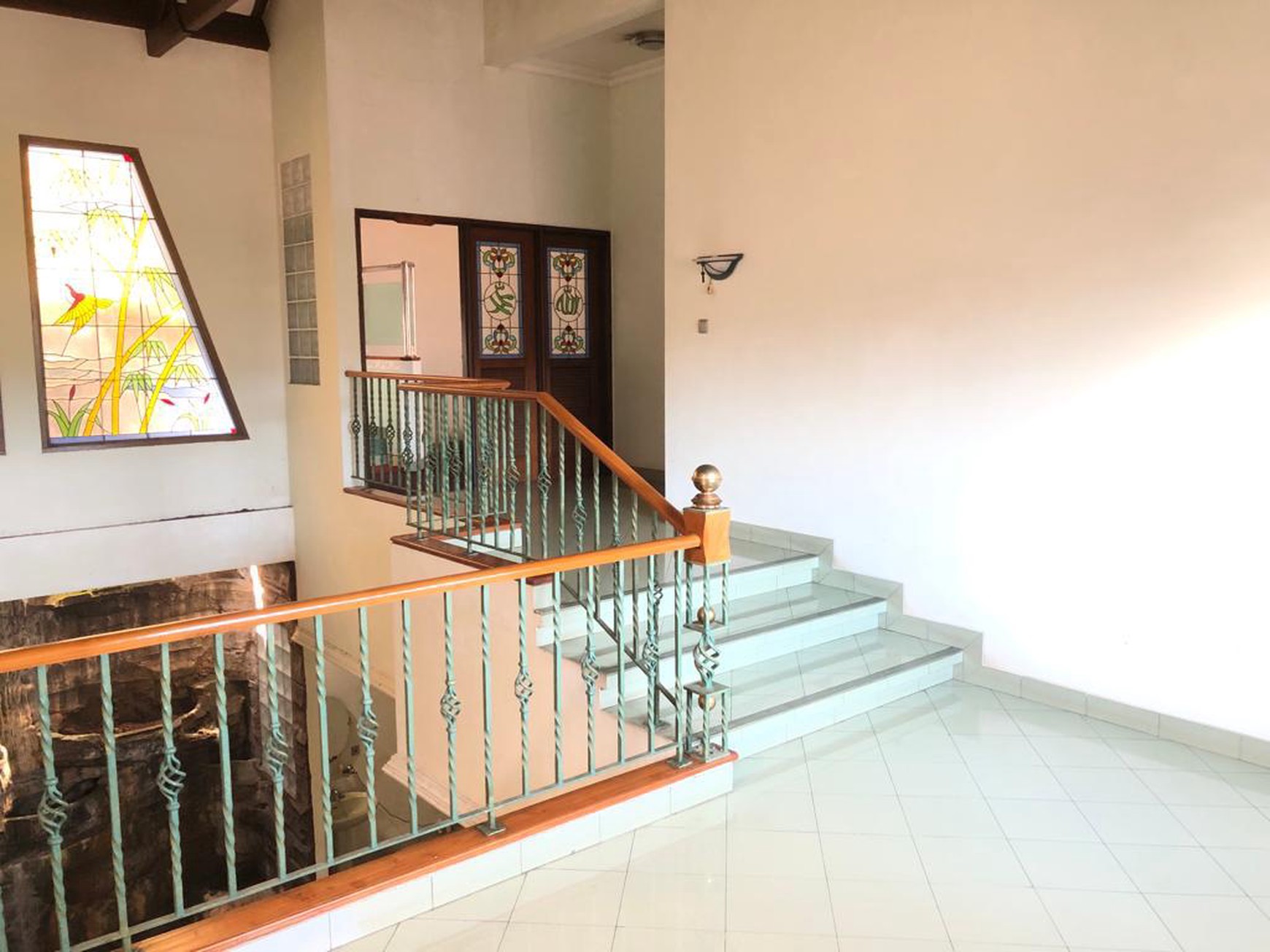 Rumah Bagus Di Jl Ligarsari, Awiligar, Cikutra Utara Bandung