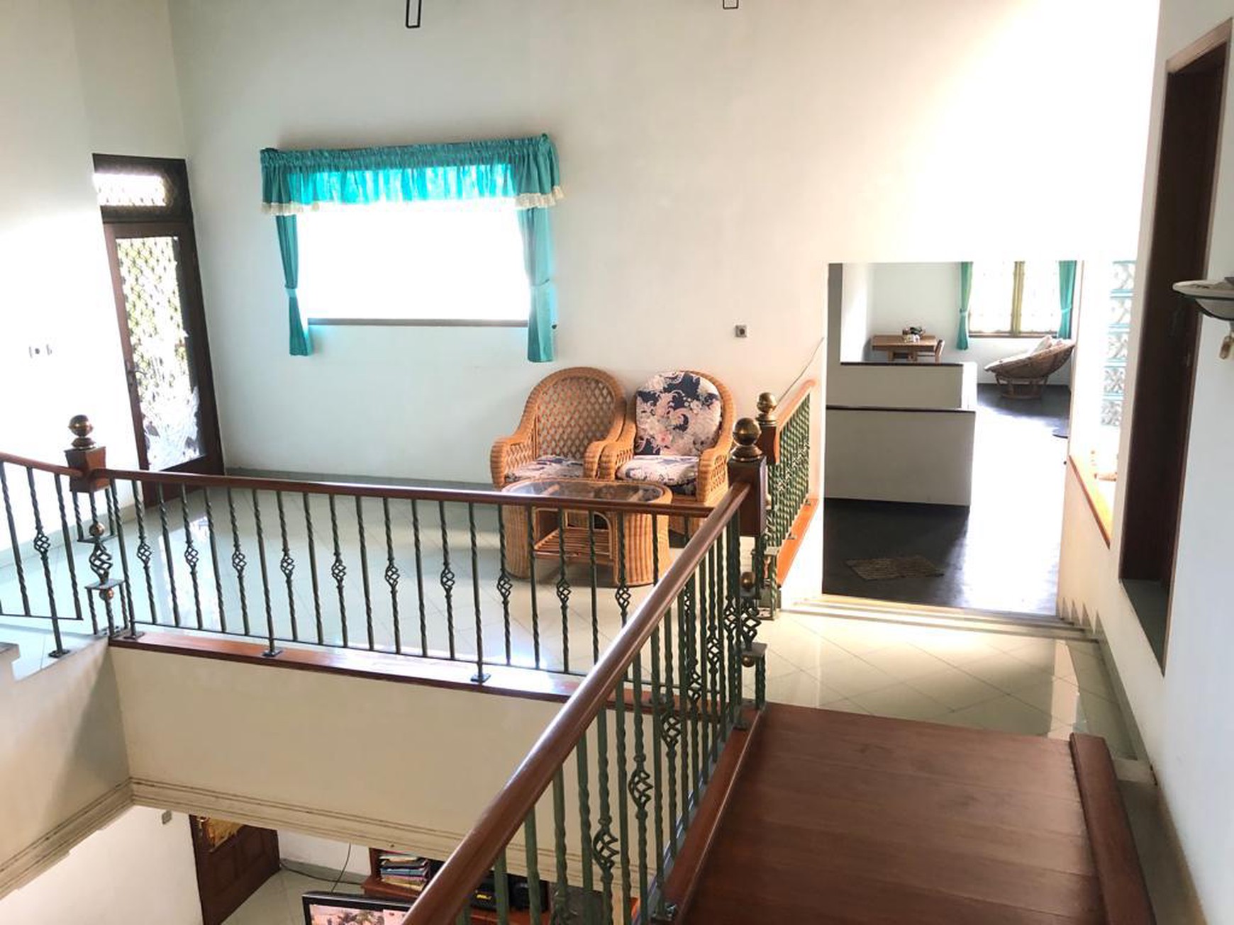 Rumah Bagus Di Jl Ligarsari, Awiligar, Cikutra Utara Bandung