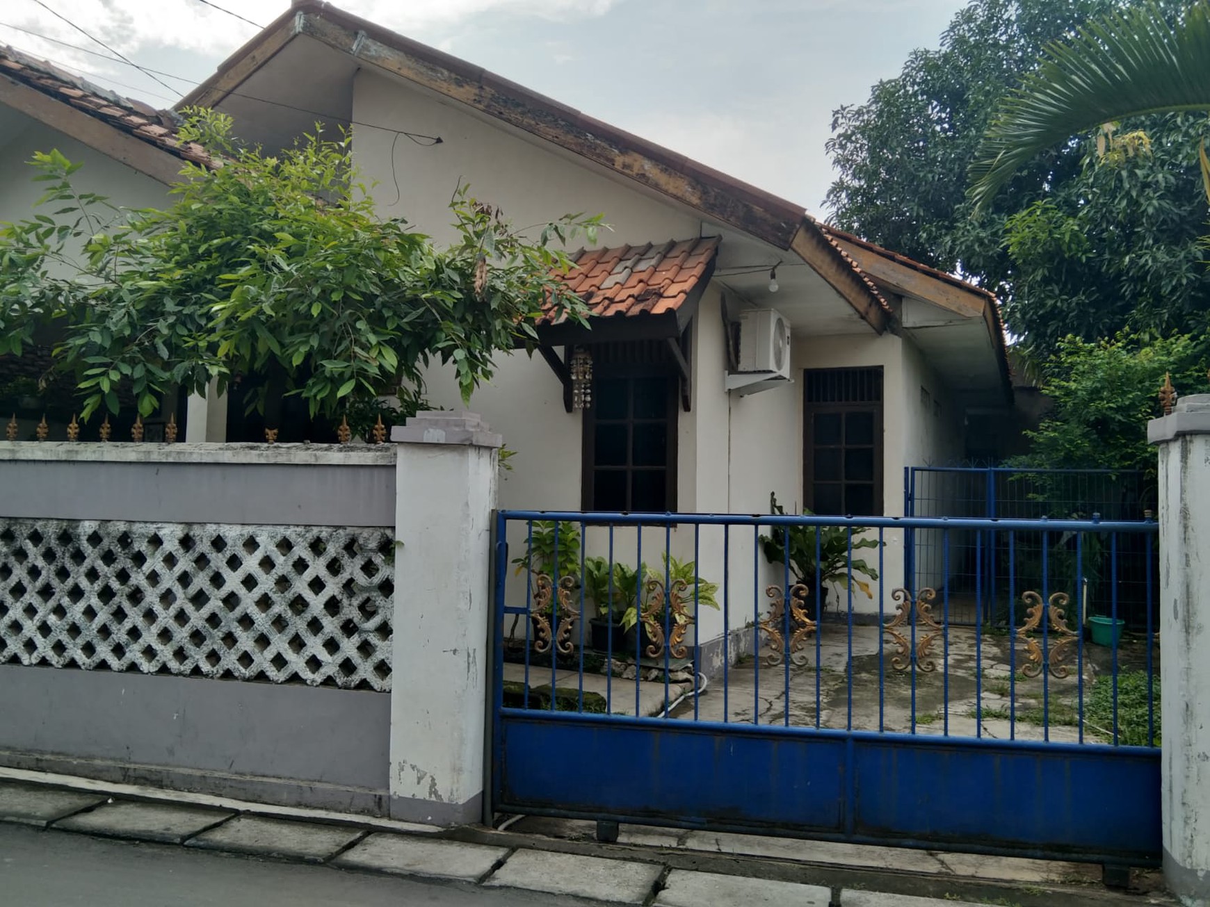 Rumah Bagus Di Jl H Biru Pondok Aren Tangerang Selatan
