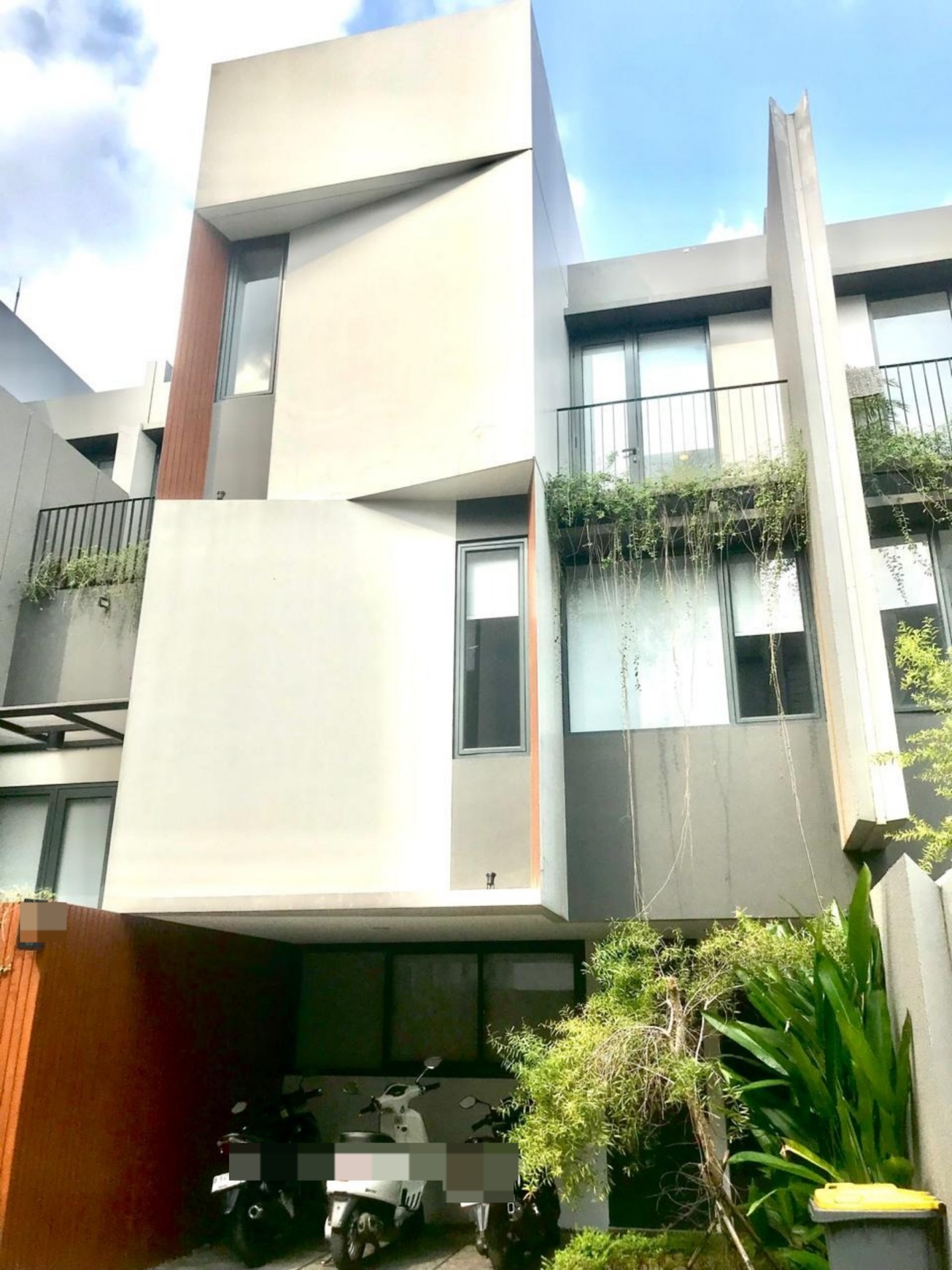 Rumah Kekinian di Townhouse Hunni Bintaro Tangsel Dekat Sekolah ada Children Pool