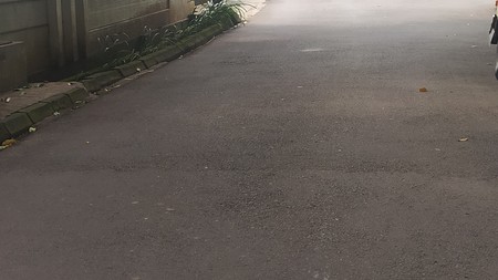 Rumah 1 Lantai, Rapih dan Terawat di Deplu Pesanggrahan - Jakarta Selatan