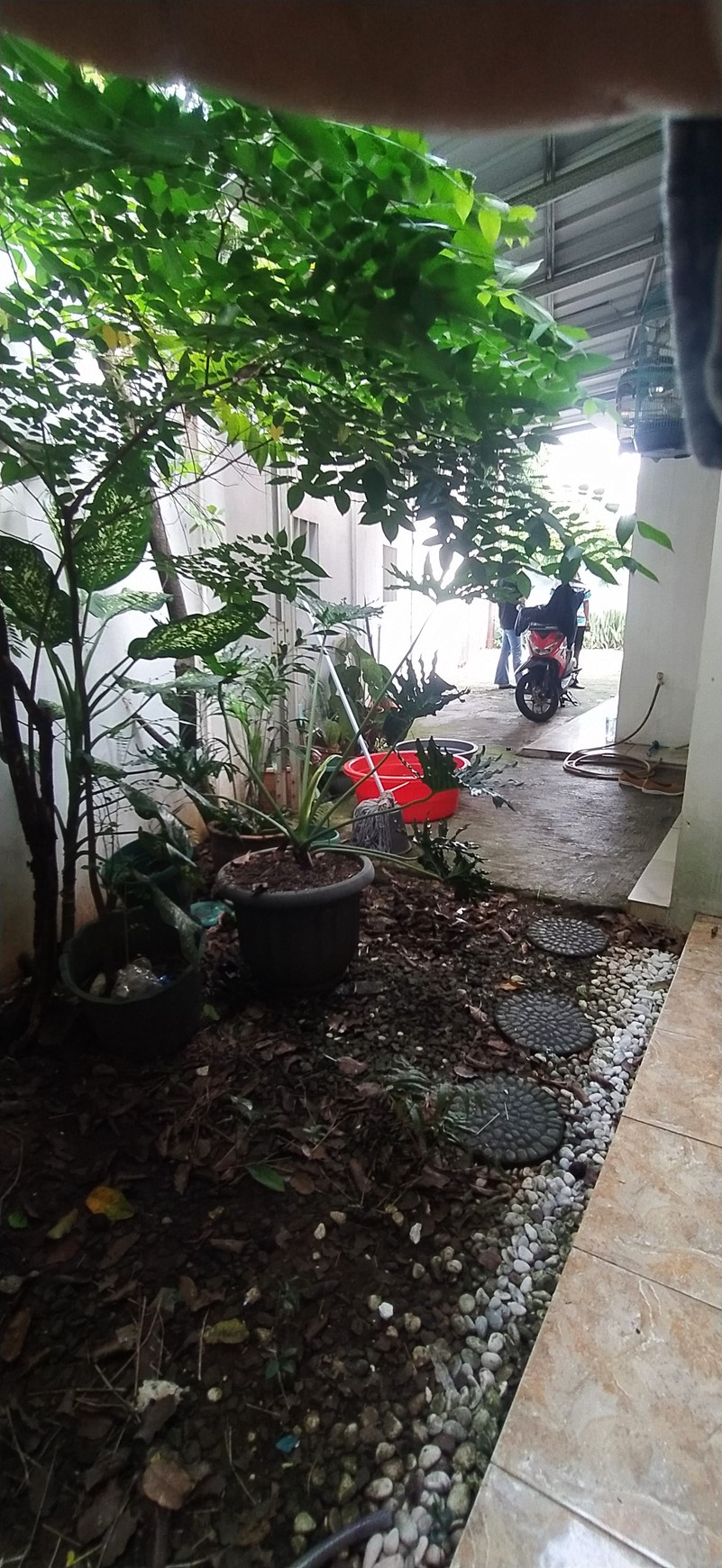 Rumah 1 Lantai, Rapih dan Terawat di Deplu Pesanggrahan - Jakarta Selatan