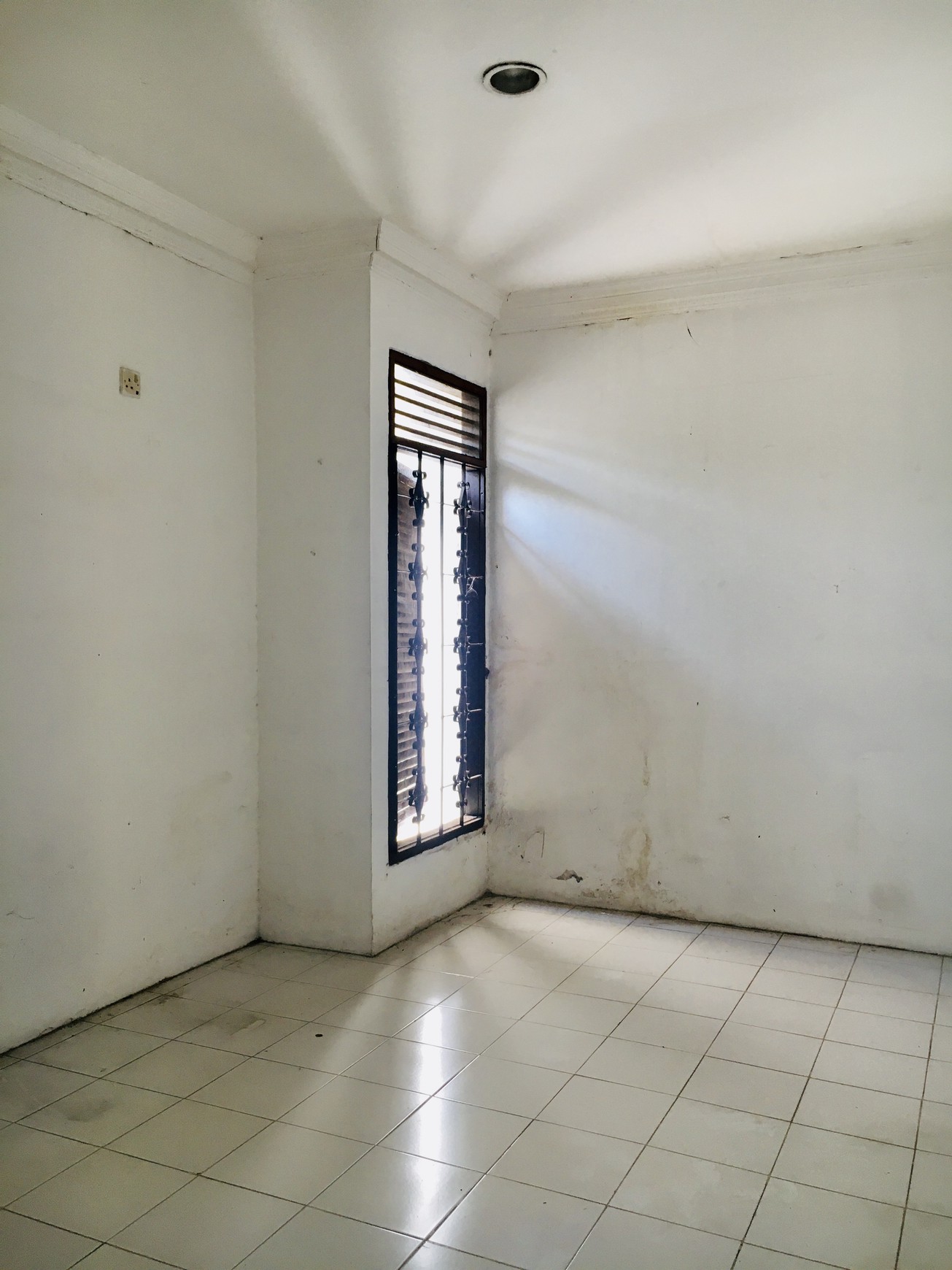 Dijual Rumah di Komplek Bukit Nusa Indah, Ciputat