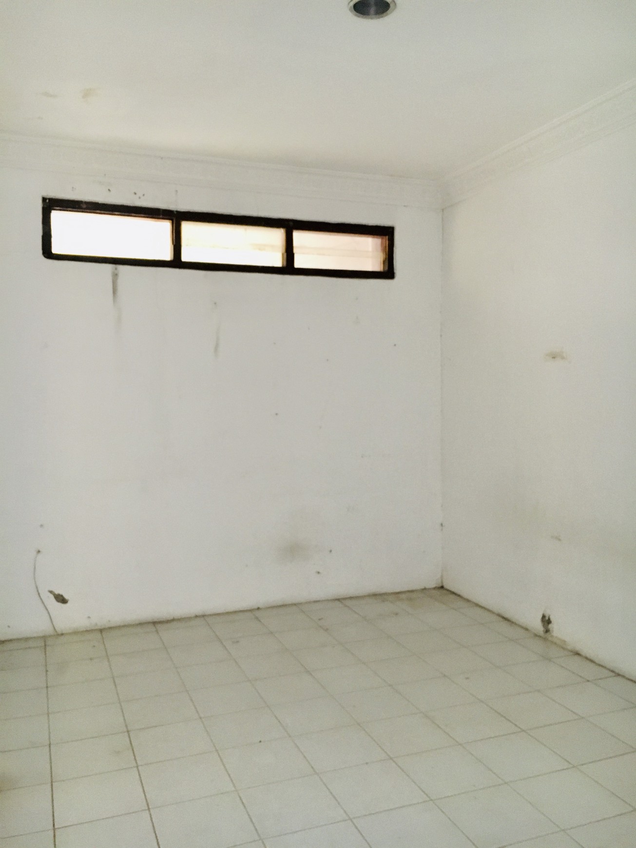 Dijual Rumah di Komplek Bukit Nusa Indah, Ciputat