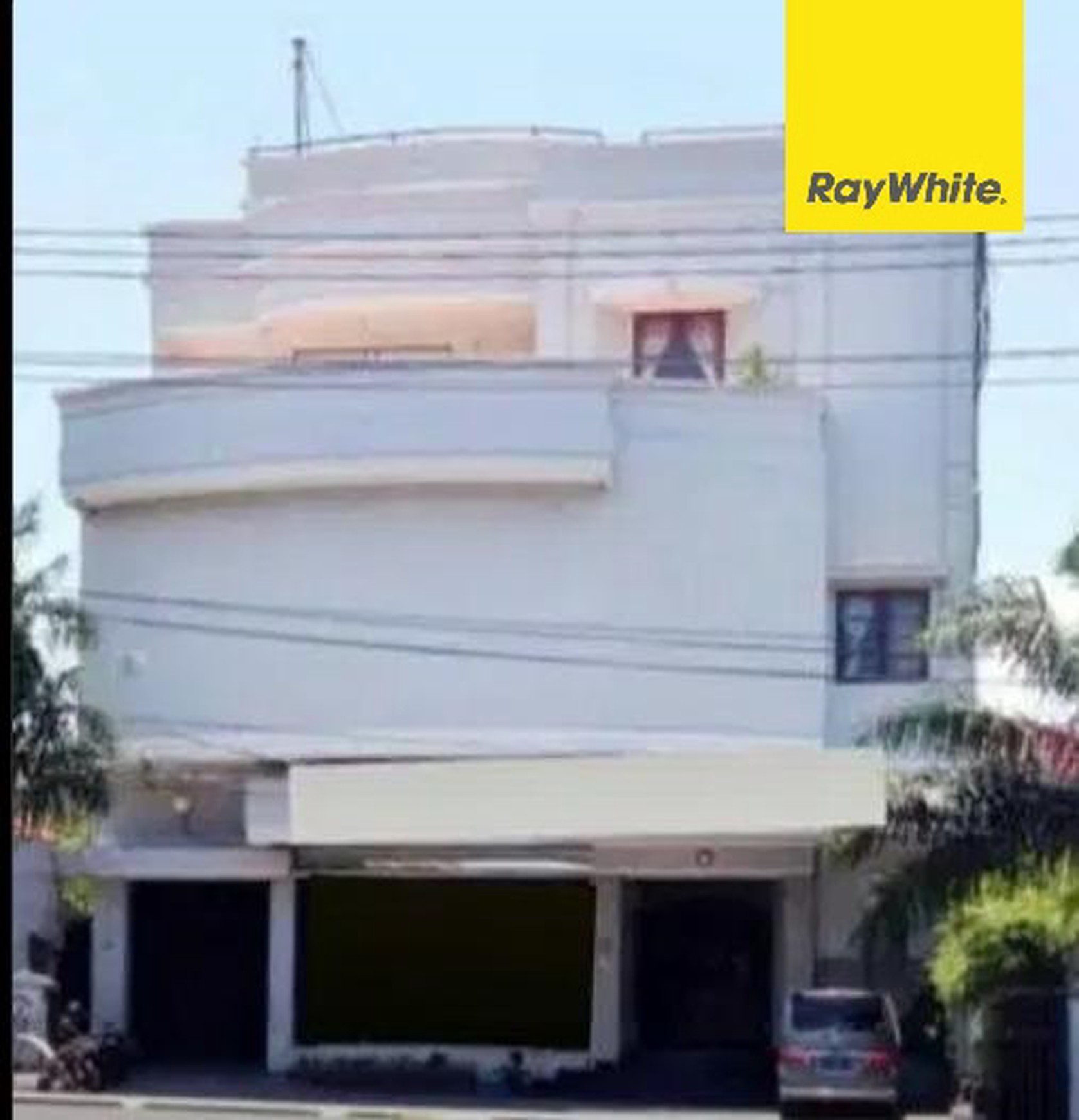 Dijual Rumah Strategis Pusat Kota di Jalan Ambengan Surabaya