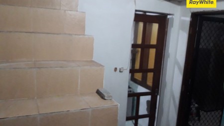 Dijual Rumah 2 lantai SHM di Gunungsari Indah Surabaya