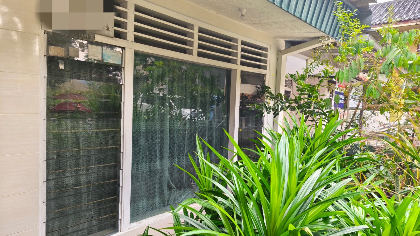 Rumah depan taman cocok untuk kost an di Bendungan Hilir JakPus
