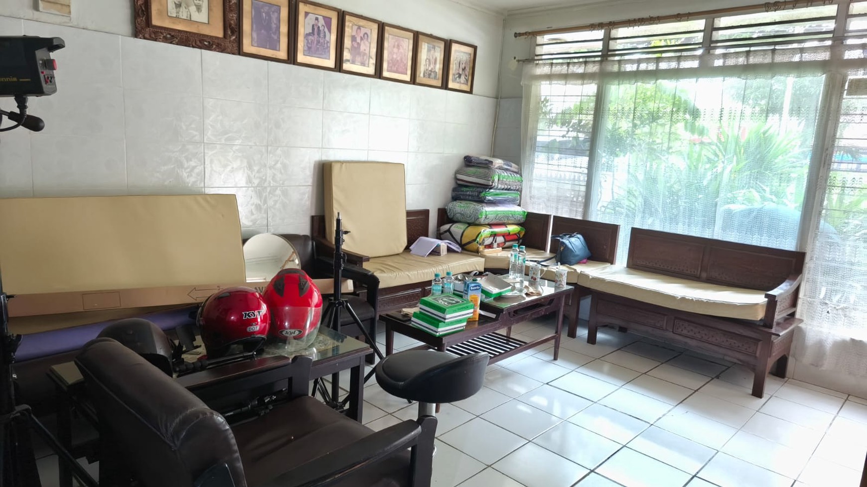 Rumah depan taman cocok untuk kost an di Bendungan Hilir JakPus