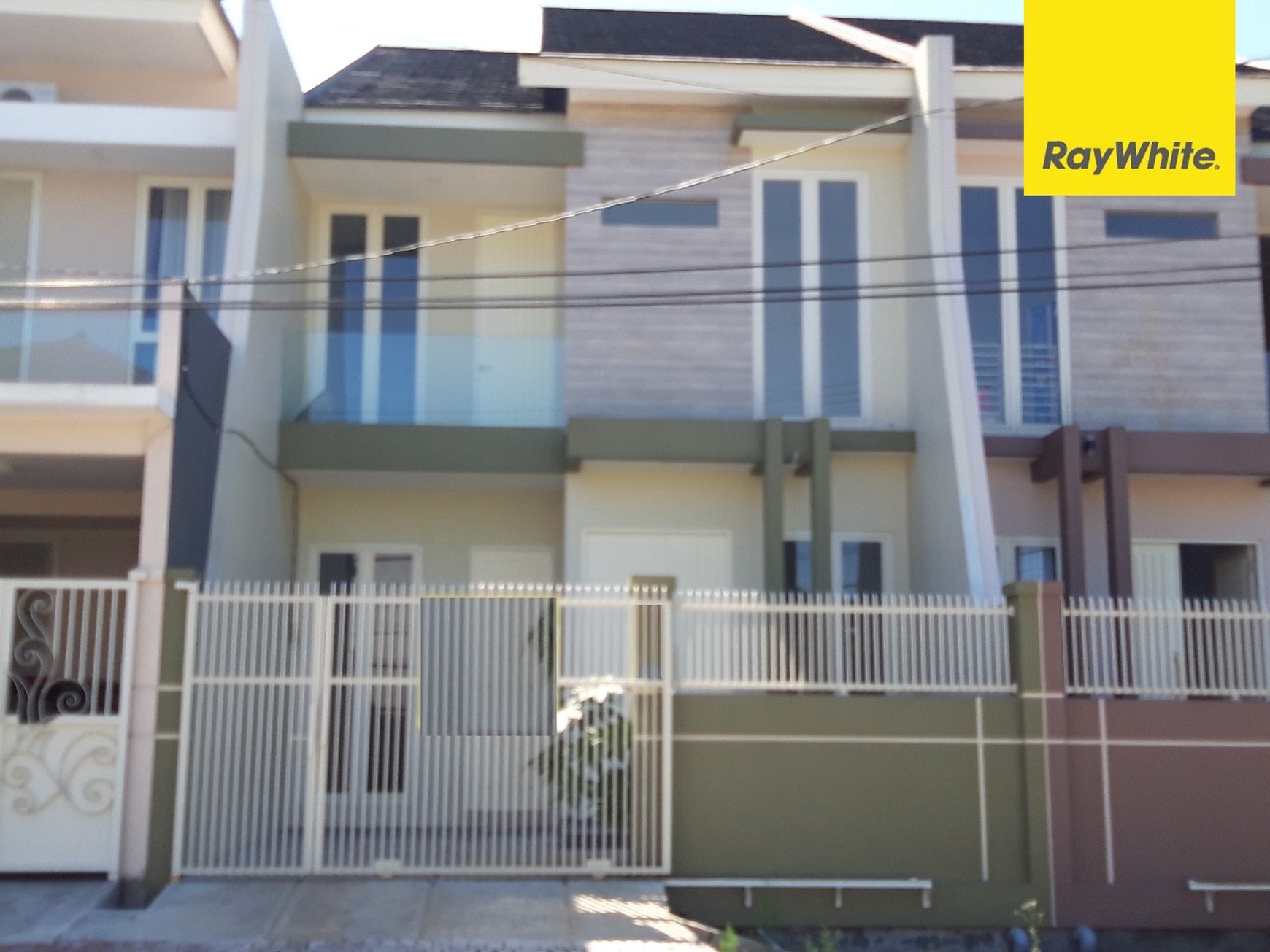 Dijual Rumah 2 lantai SHM di Gayungsari Barat Surabaya