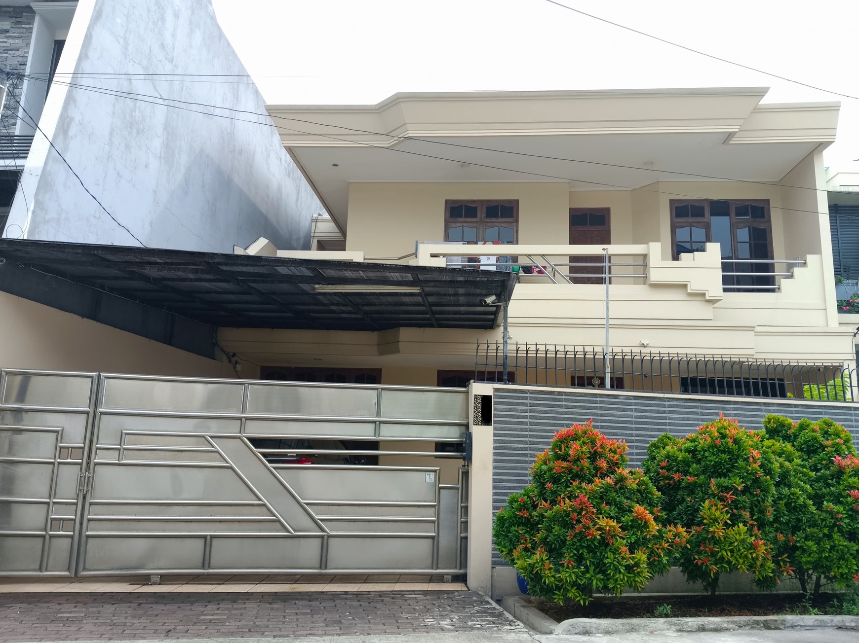 Rumah cocok untuk rumah tinggal & Usaha (Toko-Kantor_Rumah Produks)i di Taman Harapan Indah Jelambar