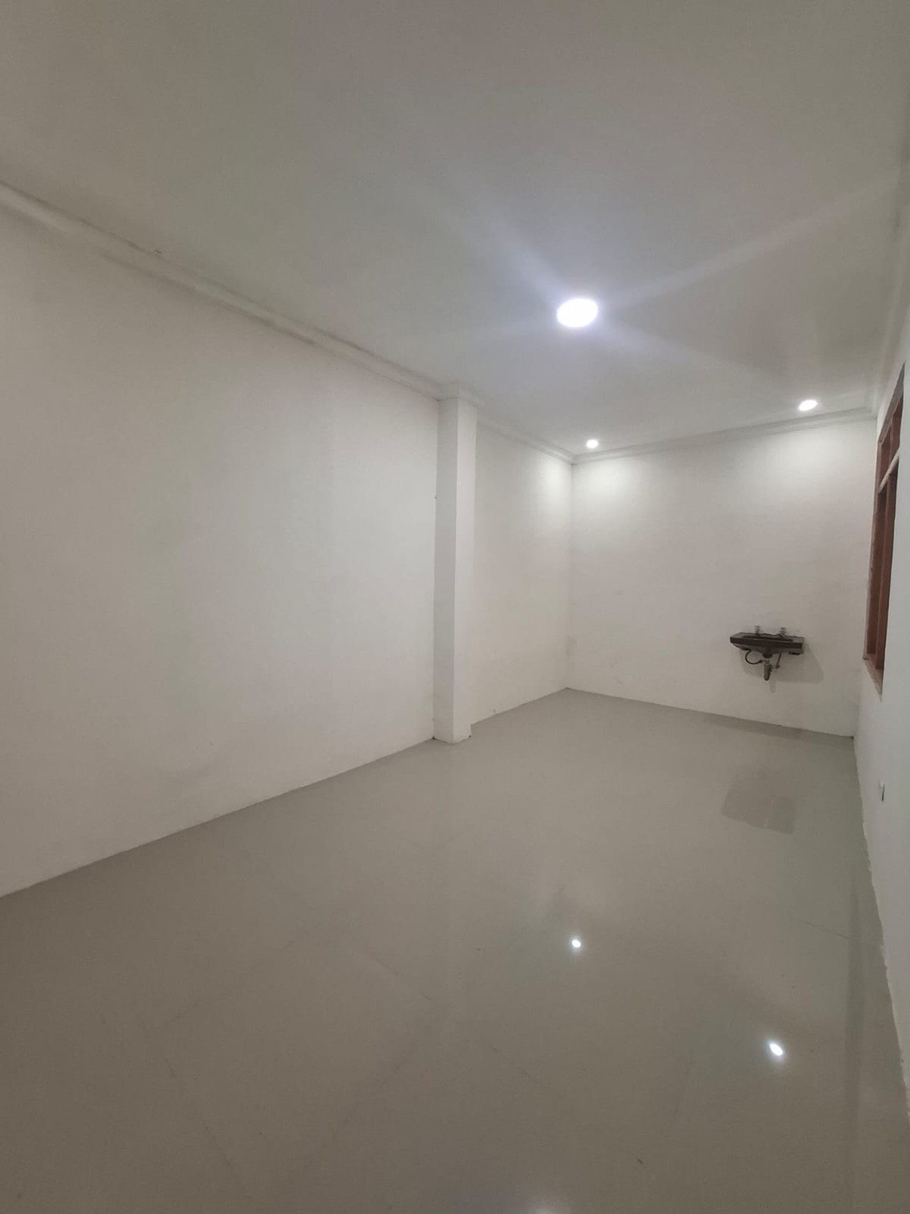 RUMAH DIJUAL JALAN KOMPLEK PLN KEBAYORAN LAMA JAKARTA SELATAN