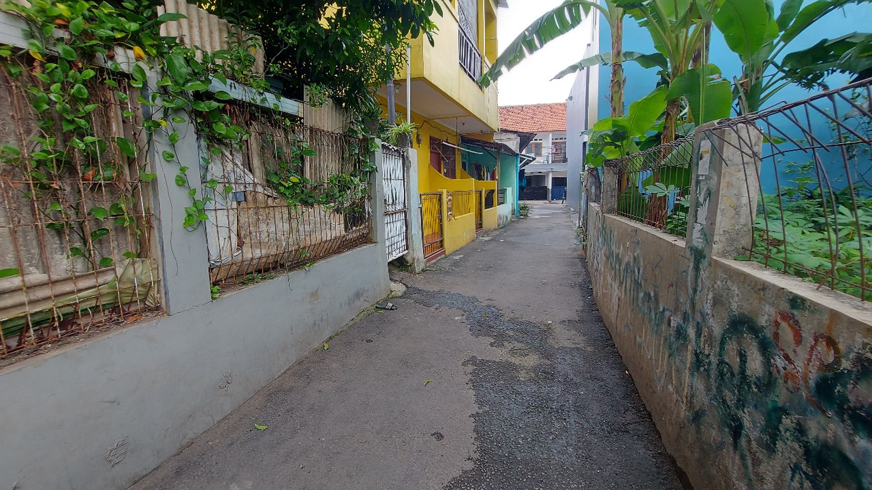 Kavling/ Tanah 200 meter di daerah Condet Jakarta Timur akses 1 mobil