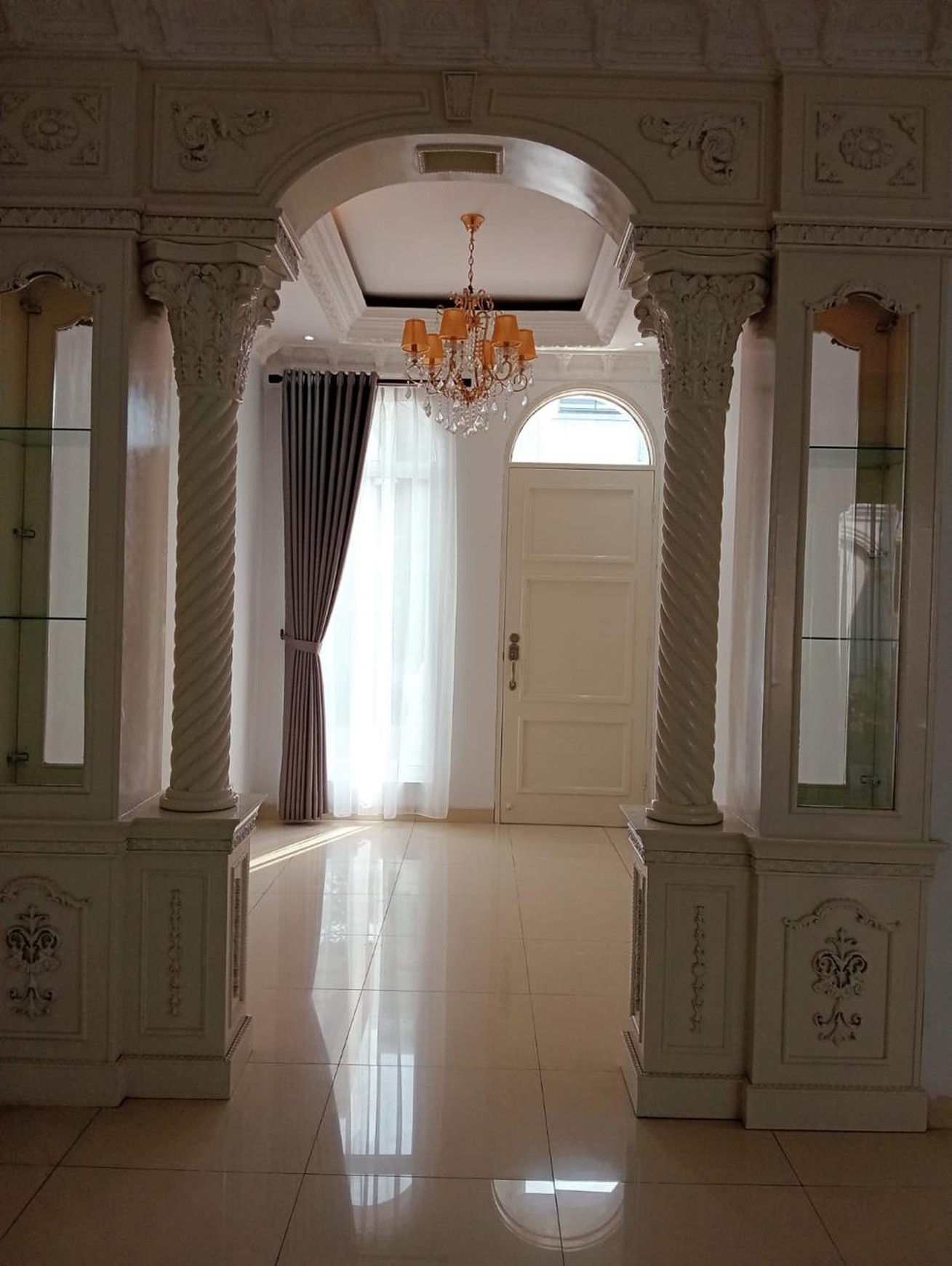 Rumah Mewah Siap Huni di Taman Giri Loka BSD dekat Akses Tol