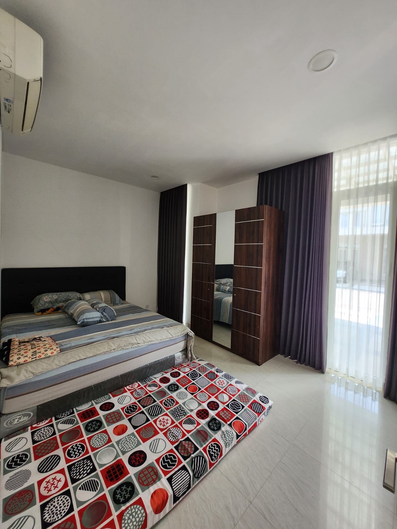 Dijual Rumah Grand Pakuwon - Cluster Brisbane - Semi Furnished Dekat Food Junction, Sekolah Sampoerna Academy , Margomulyo, Tandes, Akses Tol