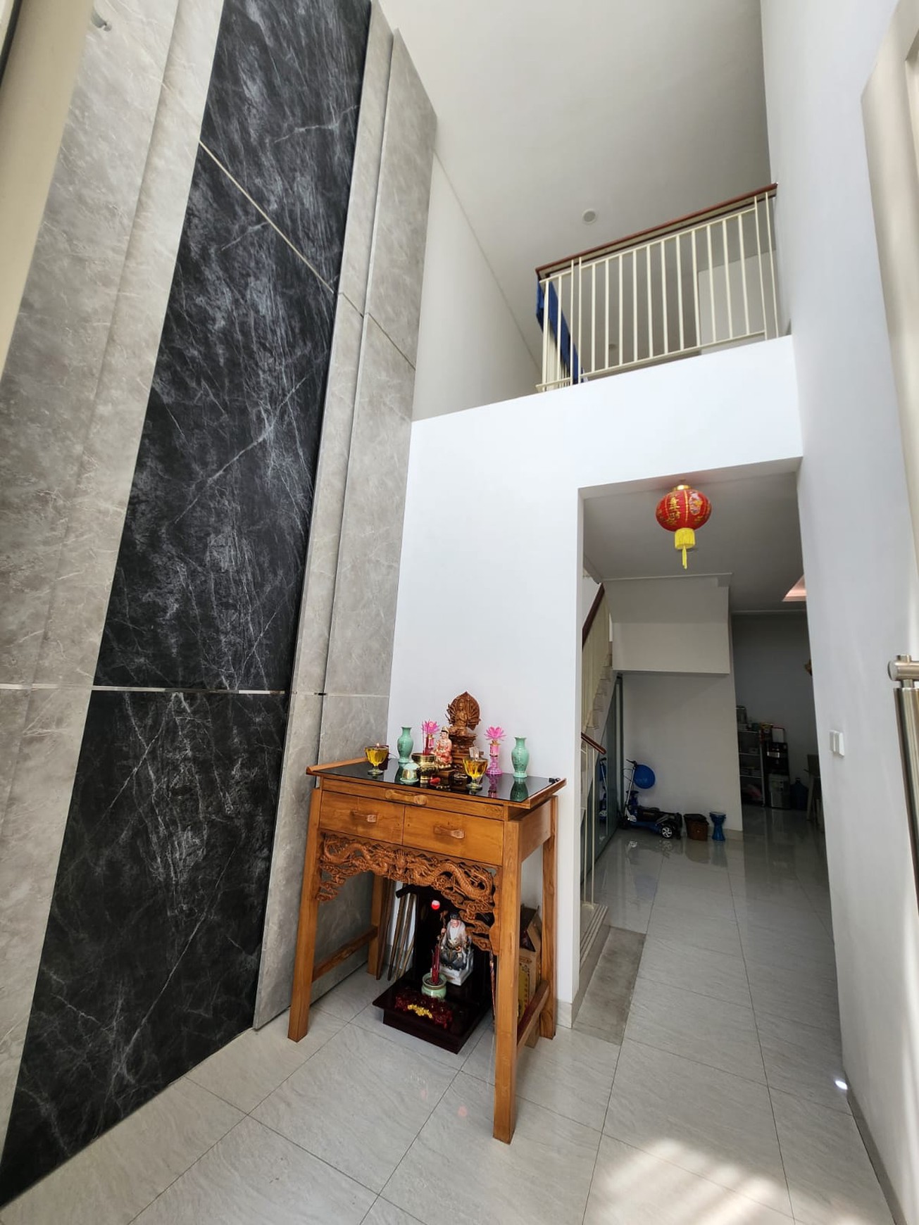 Dijual Rumah Grand Pakuwon - Cluster Brisbane - Semi Furnished Dekat Food Junction, Sekolah Sampoerna Academy , Margomulyo, Tandes, Akses Tol