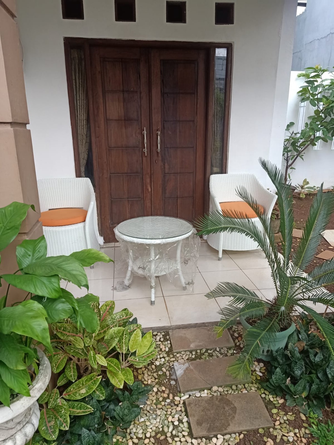 Rumah Bagus Siap Huni Suasana Asri di Graha Bintaro Raya, Tangerang Selatan