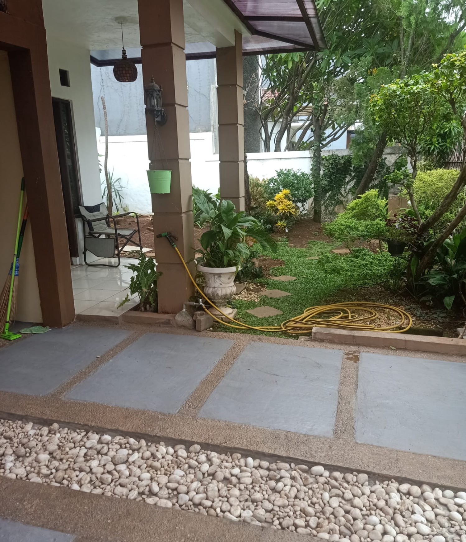 Rumah Bagus Siap Huni Suasana Asri di Graha Bintaro Raya, Tangerang Selatan
