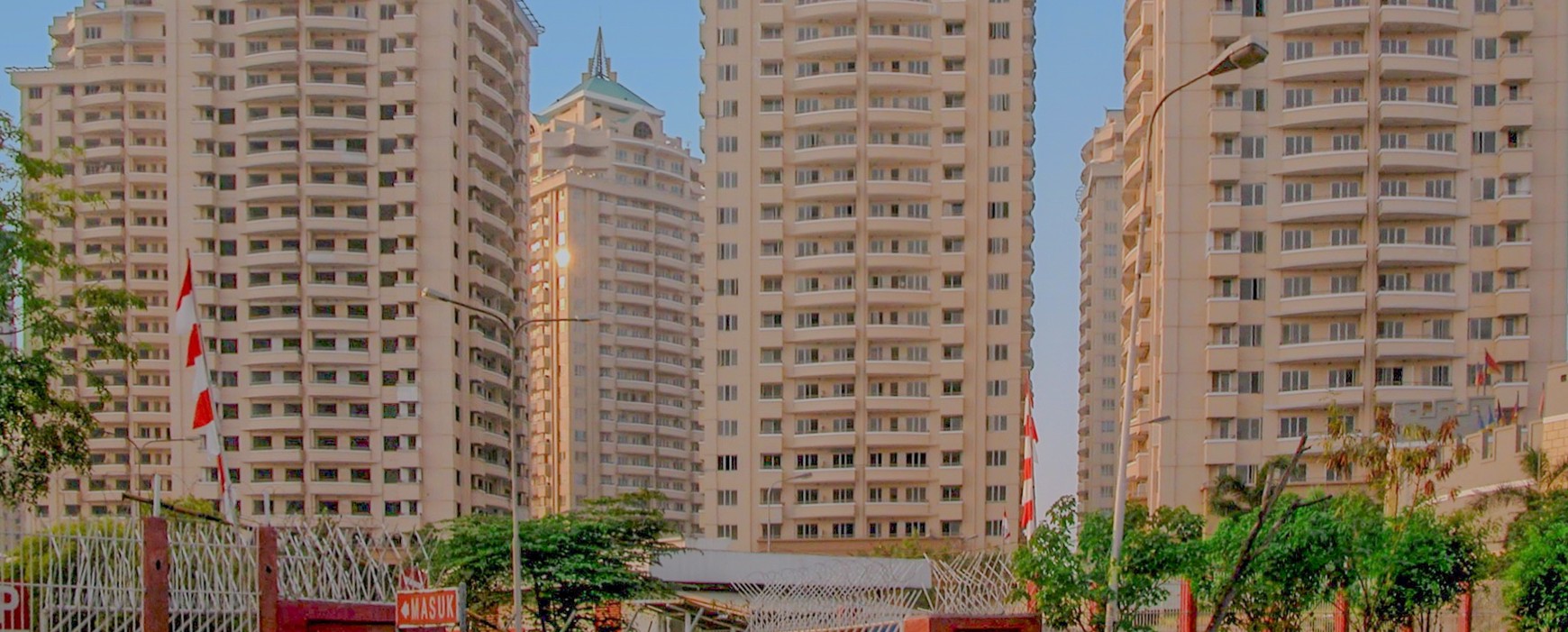 APARTEMEN PALADIAN PARK KELAPA GADING 2 BR 80 M2, HARGA TERBAIK, DEKAT SUNTER