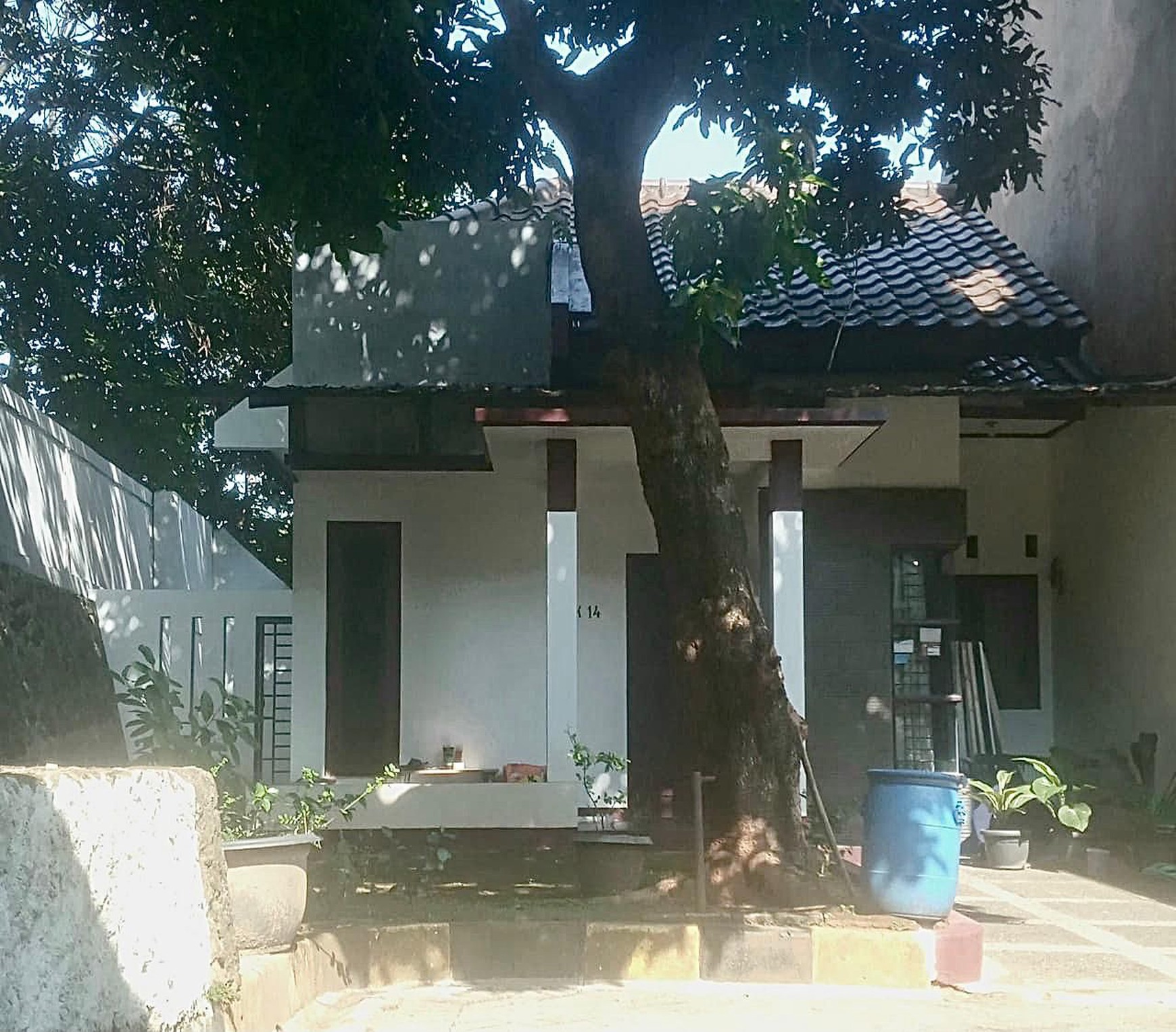Dijual rumah di Limo