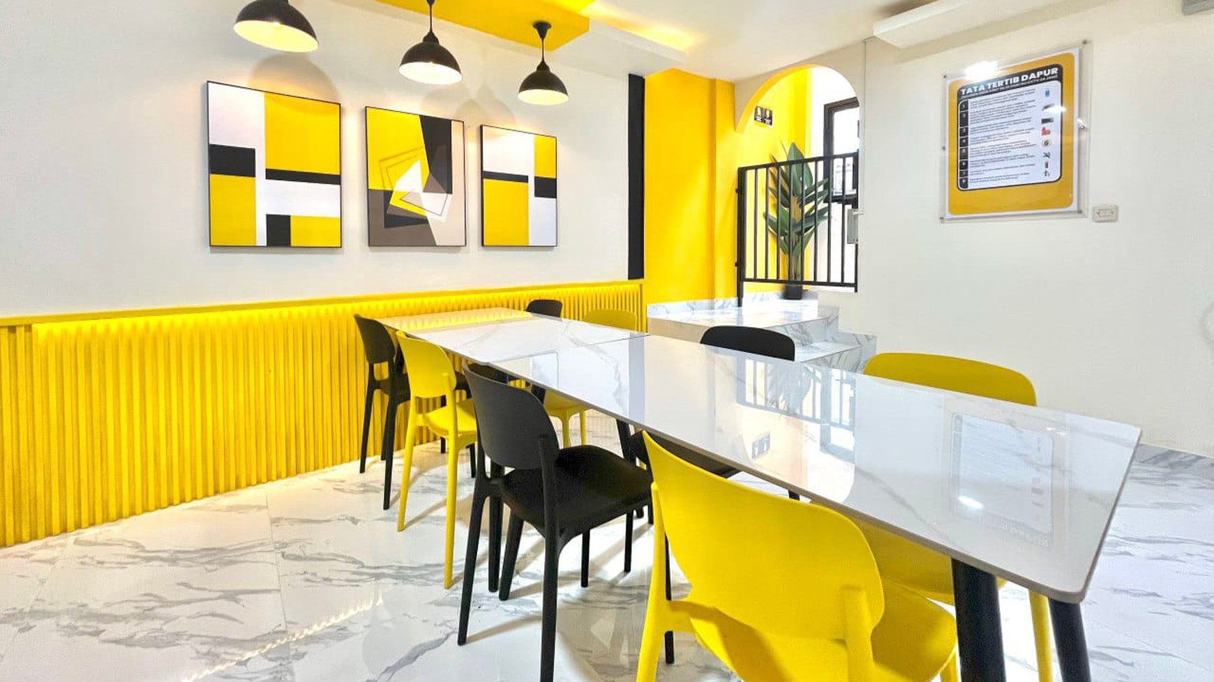 DIJUAL CEPAT KOST EKSKLUSIF DI JANTUNGNYA BINTARO - INCOME 62 JUTA/BLN