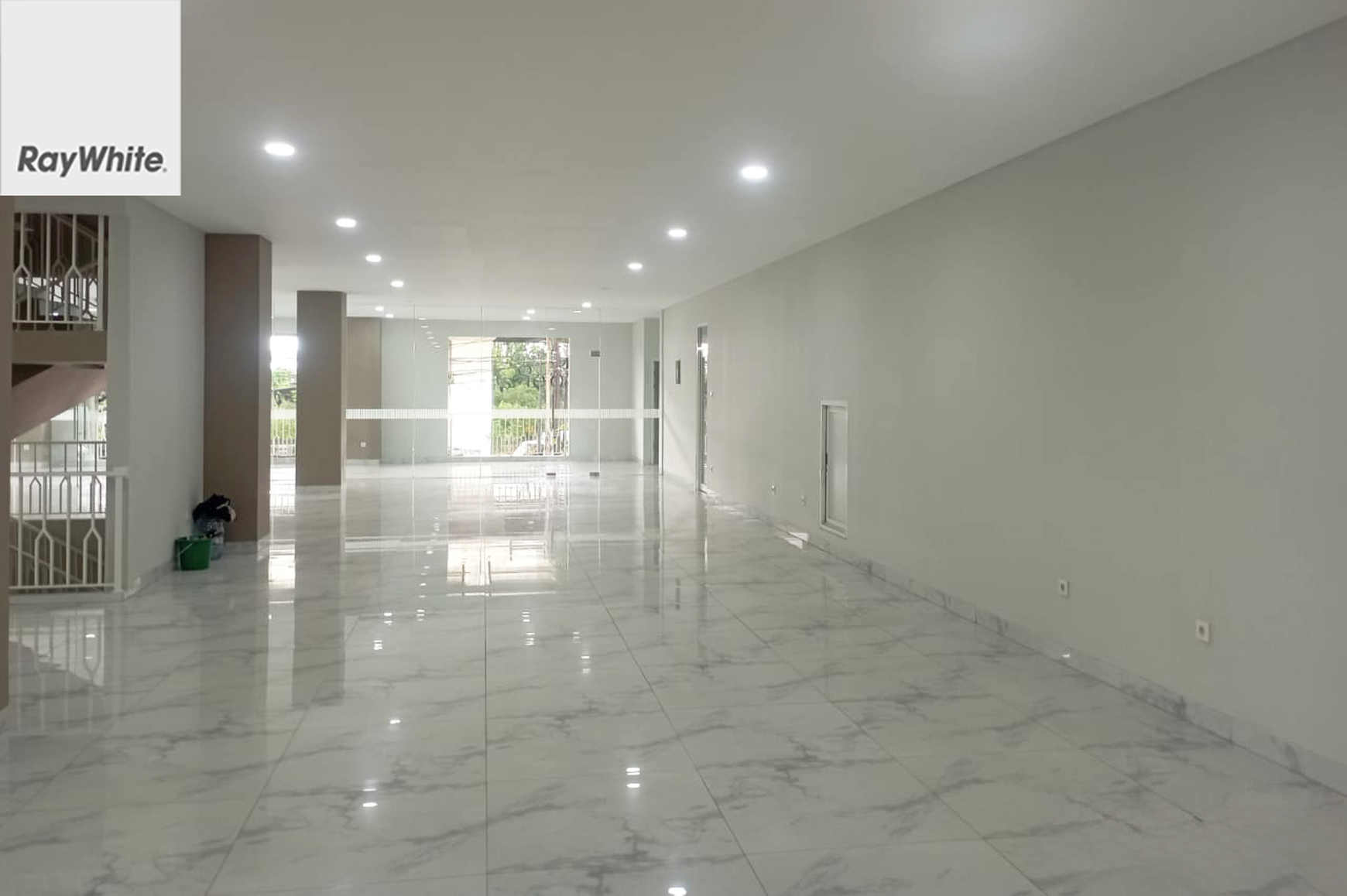 FOR RENT Gedung / Minibuilding 3 Lantai + Rooftop Cipinang Kalimalang Jakarta Timur