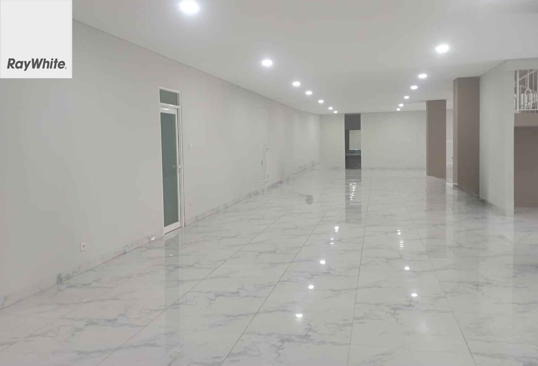 FOR RENT Gedung / Minibuilding 3 Lantai + Rooftop Cipinang Kalimalang Jakarta Timur