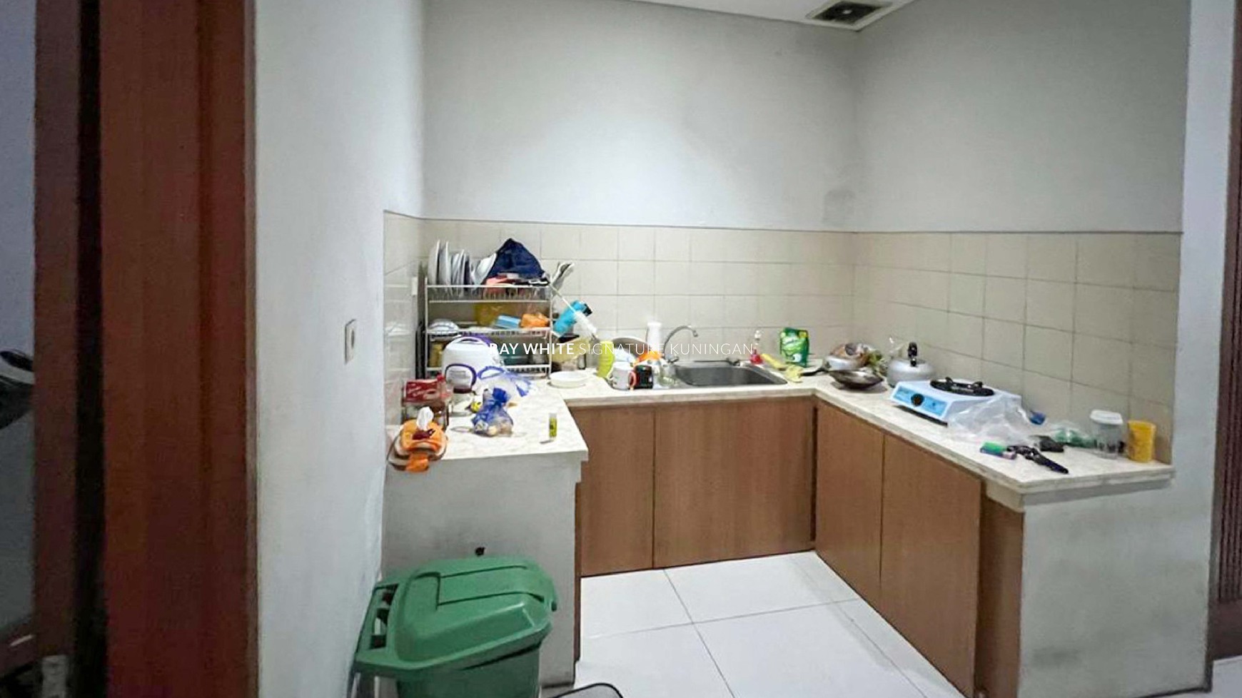 Rumah 2 Lantai Desain Modern di Jl Kerinci VIII Kebayoran Baru
