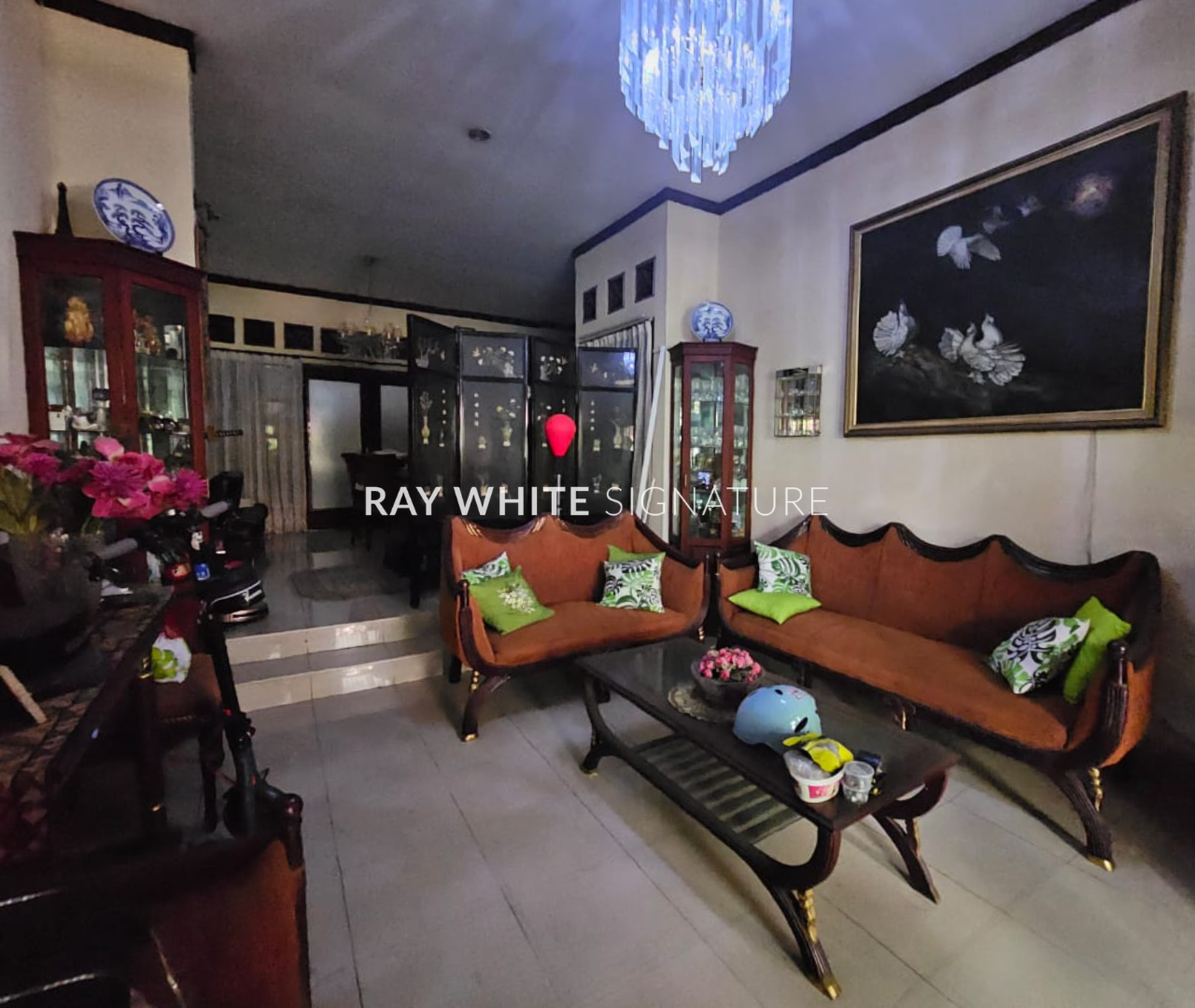 Dijual Rumah Lama Depan Taman di Hang Jebat, Kebayoran Baru