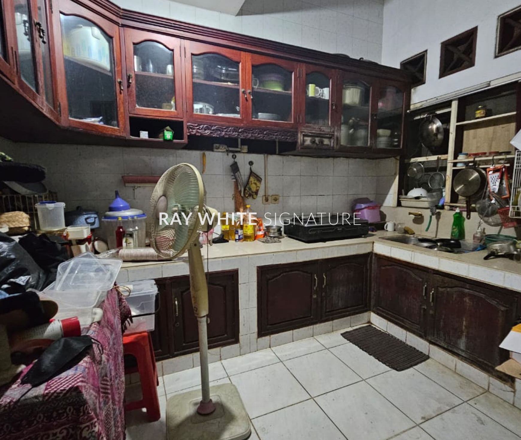 Dijual Rumah Lama Depan Taman di Hang Jebat, Kebayoran Baru