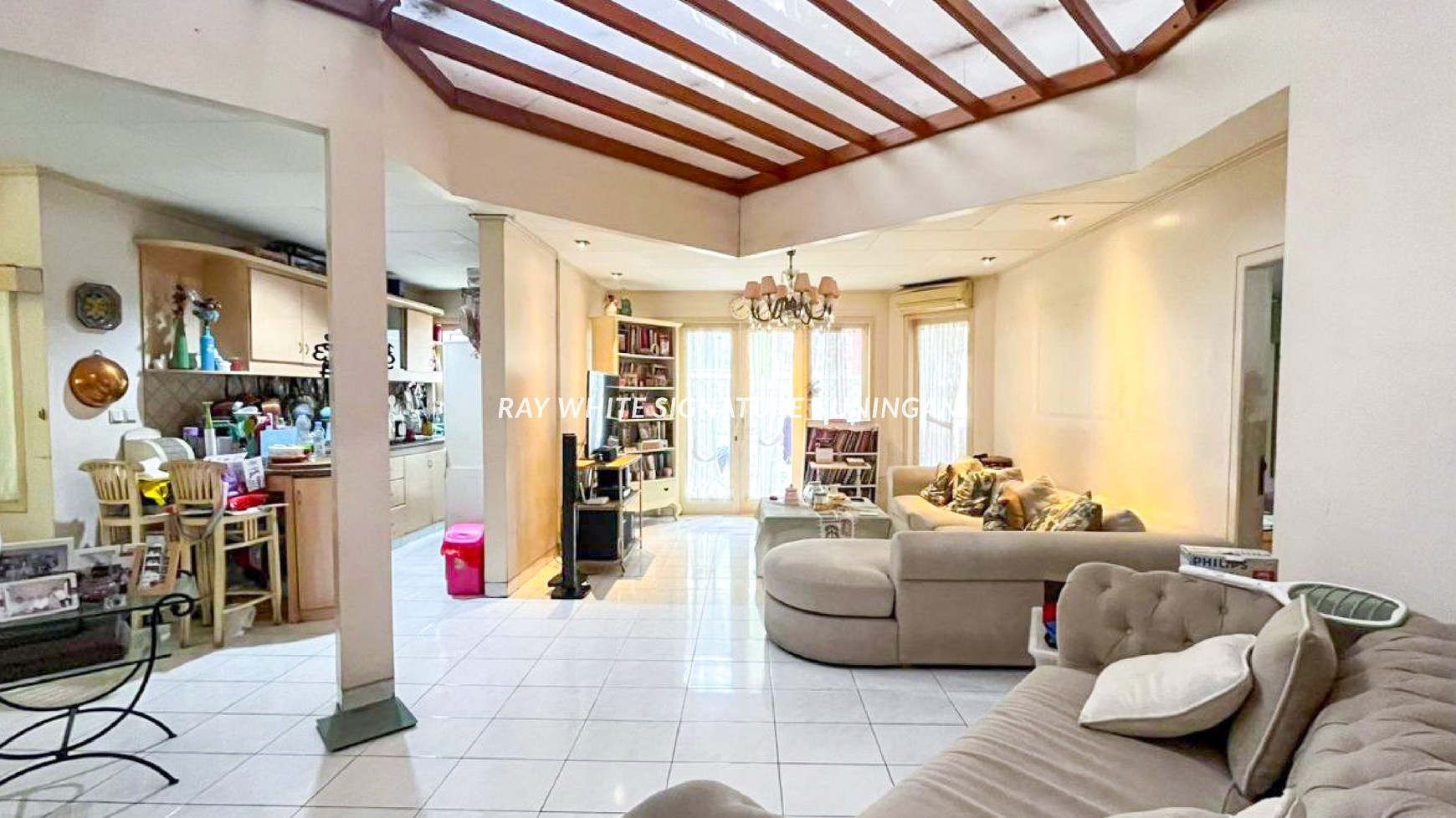 Rumah Hitung Tanah Area Cipete