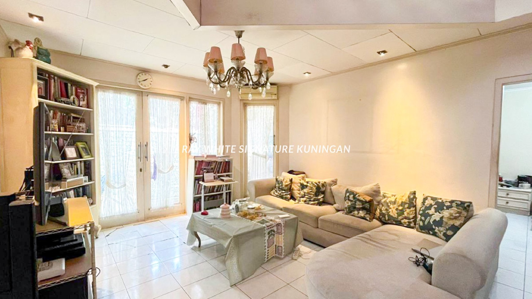 Rumah Hitung Tanah Area Cipete