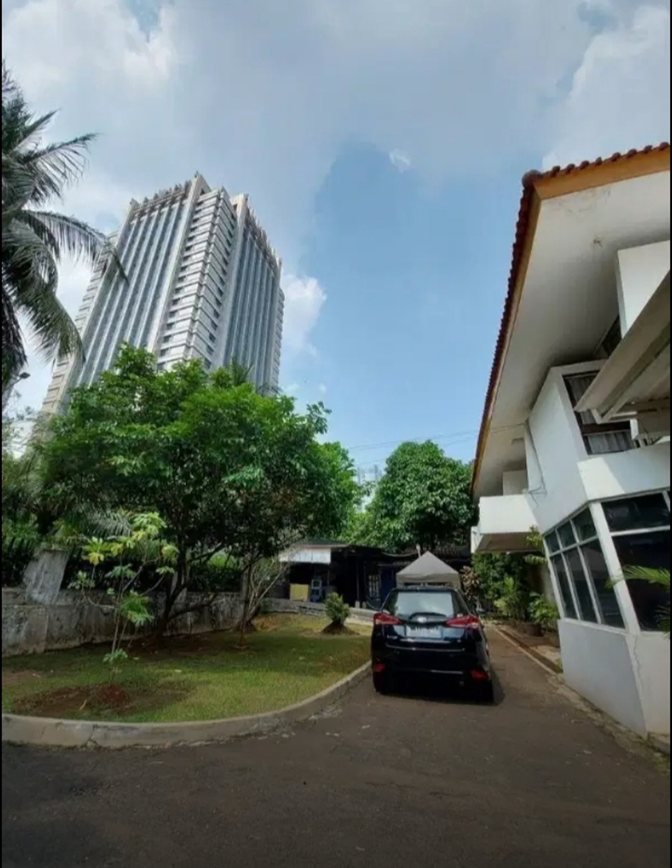 RUMAH DIJUAL JALAN WIDYA CHANDRA KOMPLEK MENTERI KEBAYORAN BARU