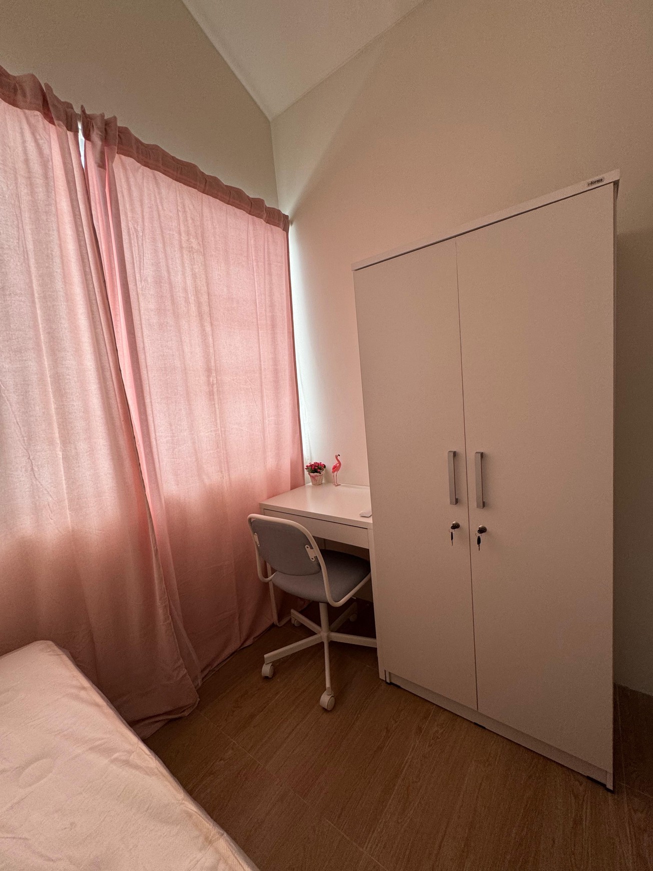 Disewakan rumah di Cendana parc Lippo Karawaci Tangerang