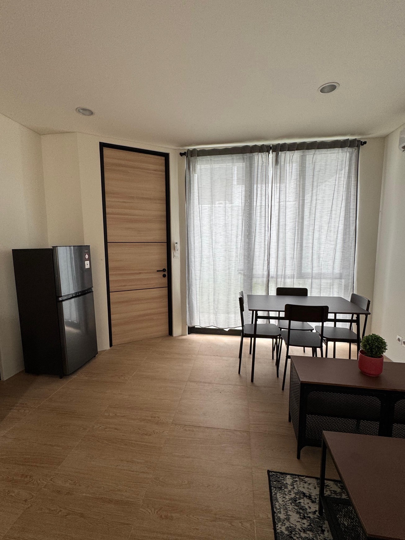 Disewakan rumah di Cendana parc Lippo Karawaci Tangerang