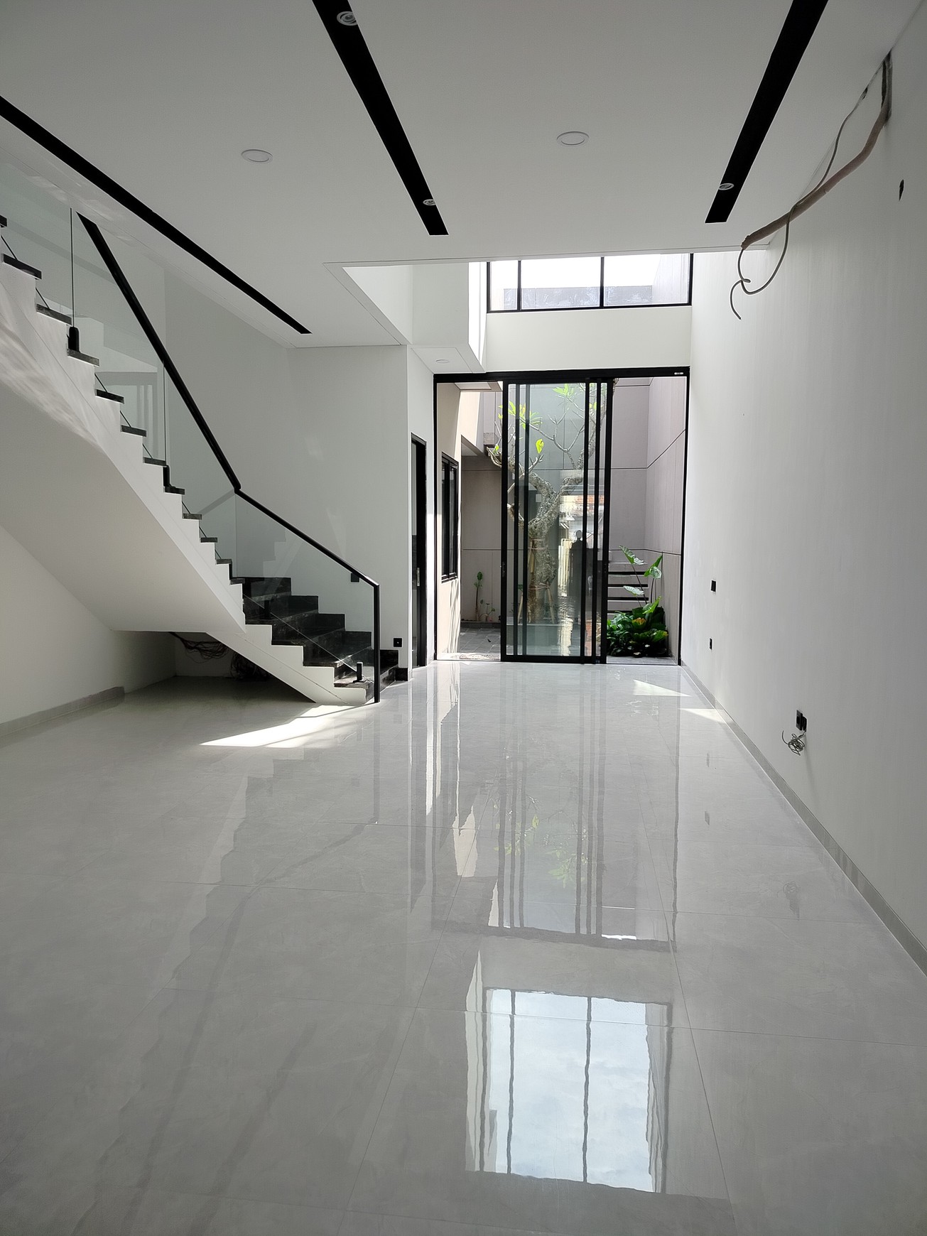 Dijual Rumah 2 lantai Smart Home Modern di Kupang Baru