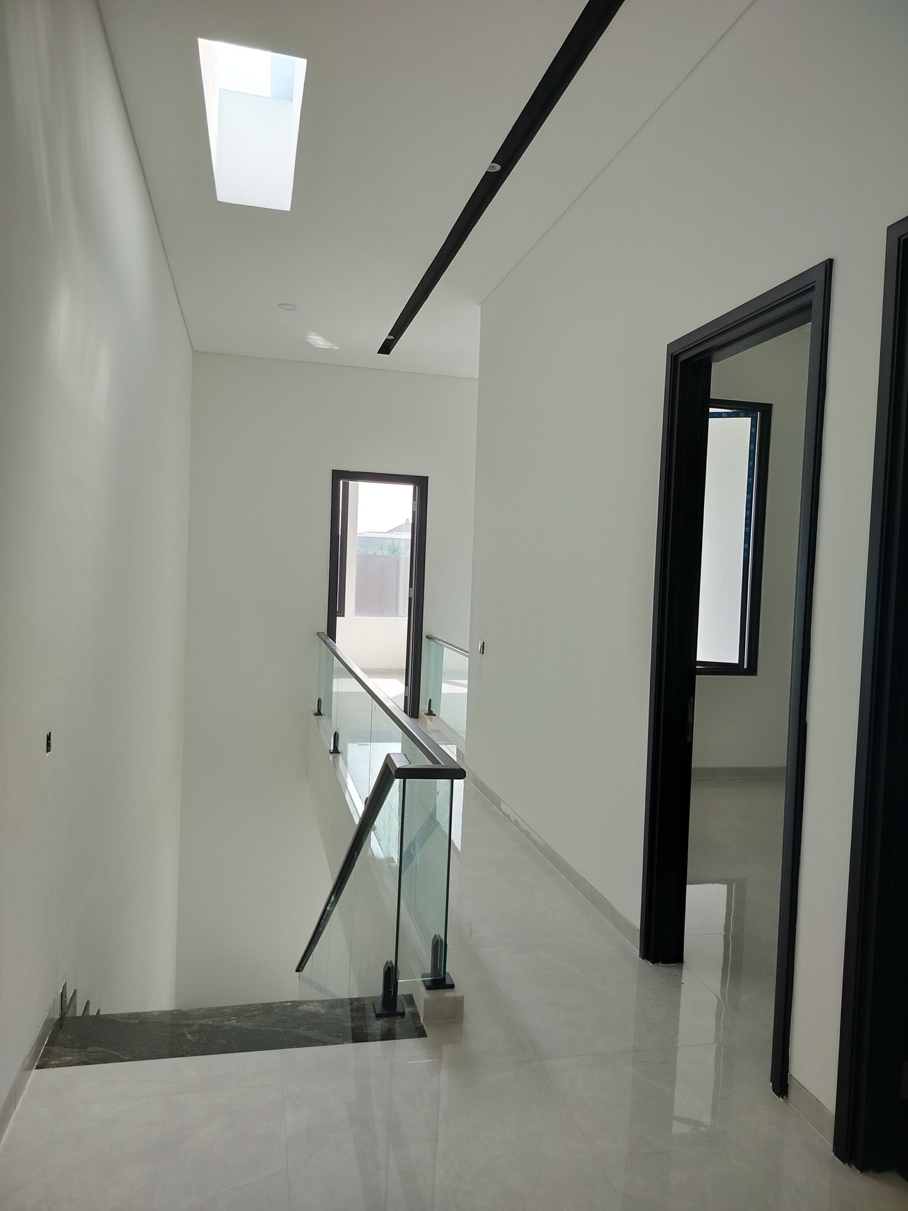 Dijual Rumah 2 lantai Smart Home Modern di Kupang Baru