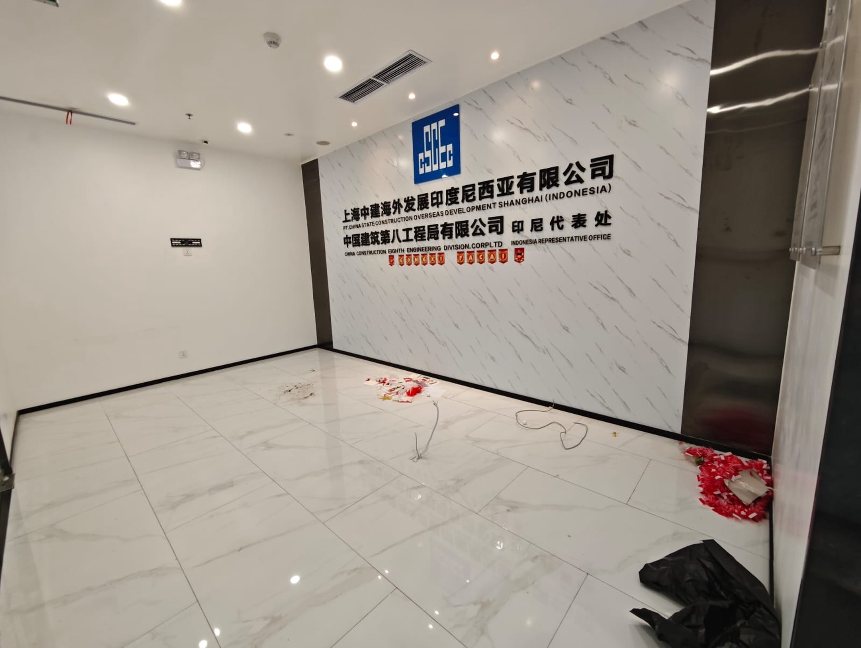 Office Space Soho Capital di Jakarta Barat, 420 m2, akses langsung ke mall Neo Soho, 800 meter ke pintu Tol Tomang