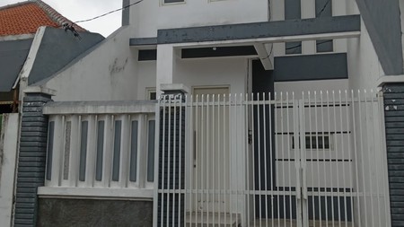 Dijual Rumah 2 lantai SHM di Karang Asem Surabaya