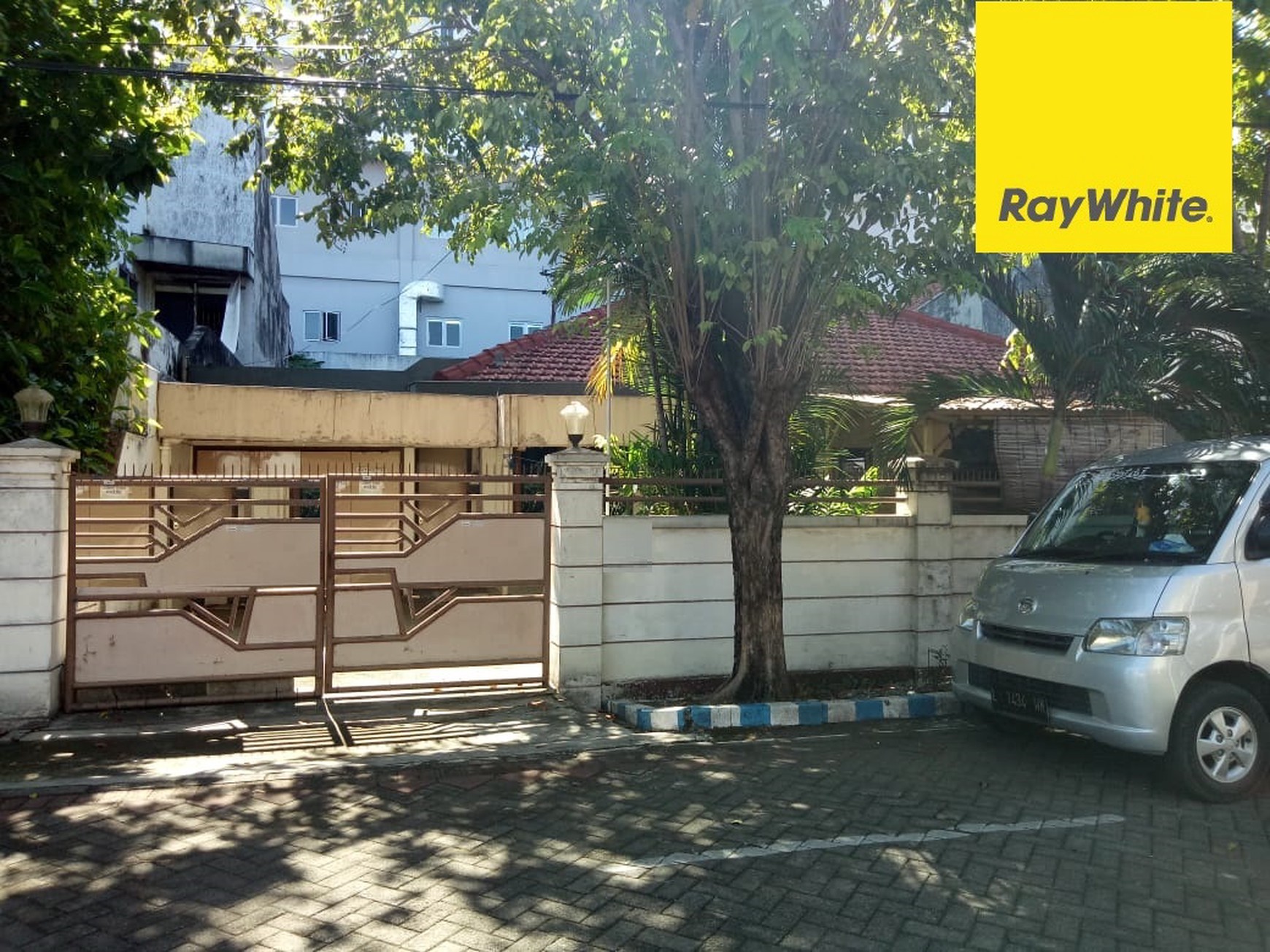 Dijual Rumah Lama SHM Hitung Tanah di Kendangsari YKP Surabaya