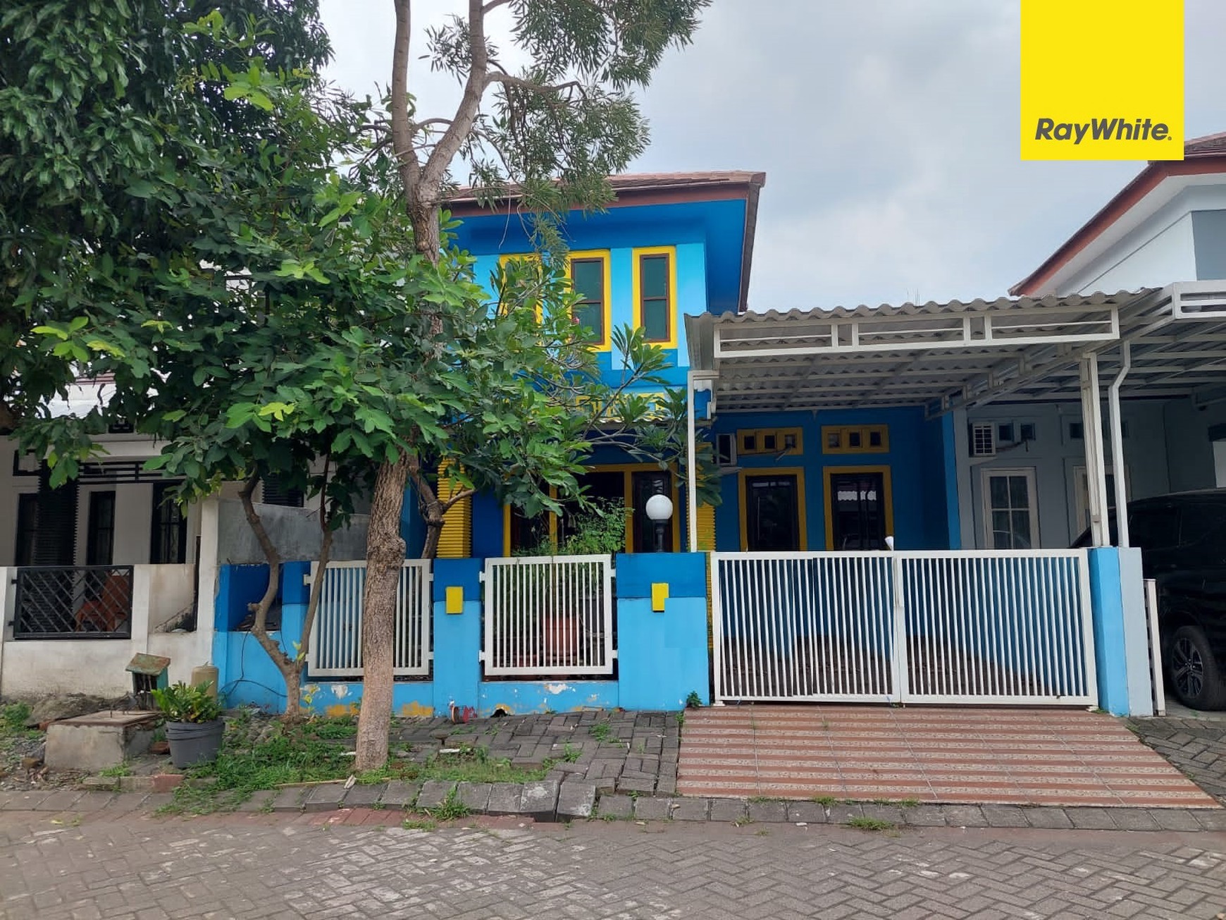 Dijual Rumah SHM di Puri Surya Jaya Vancouver Sidoarjo