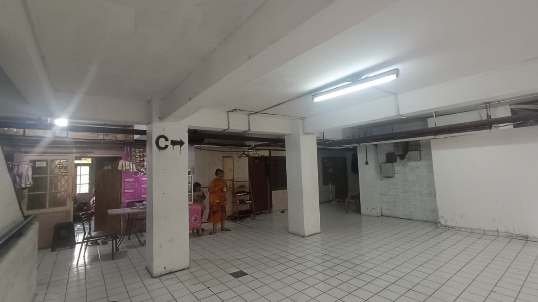 Dijual Rumah Susun Benhil 2 Pejompongan di Jakarta Pusat - Studio Room Furnished, Lantai 3.