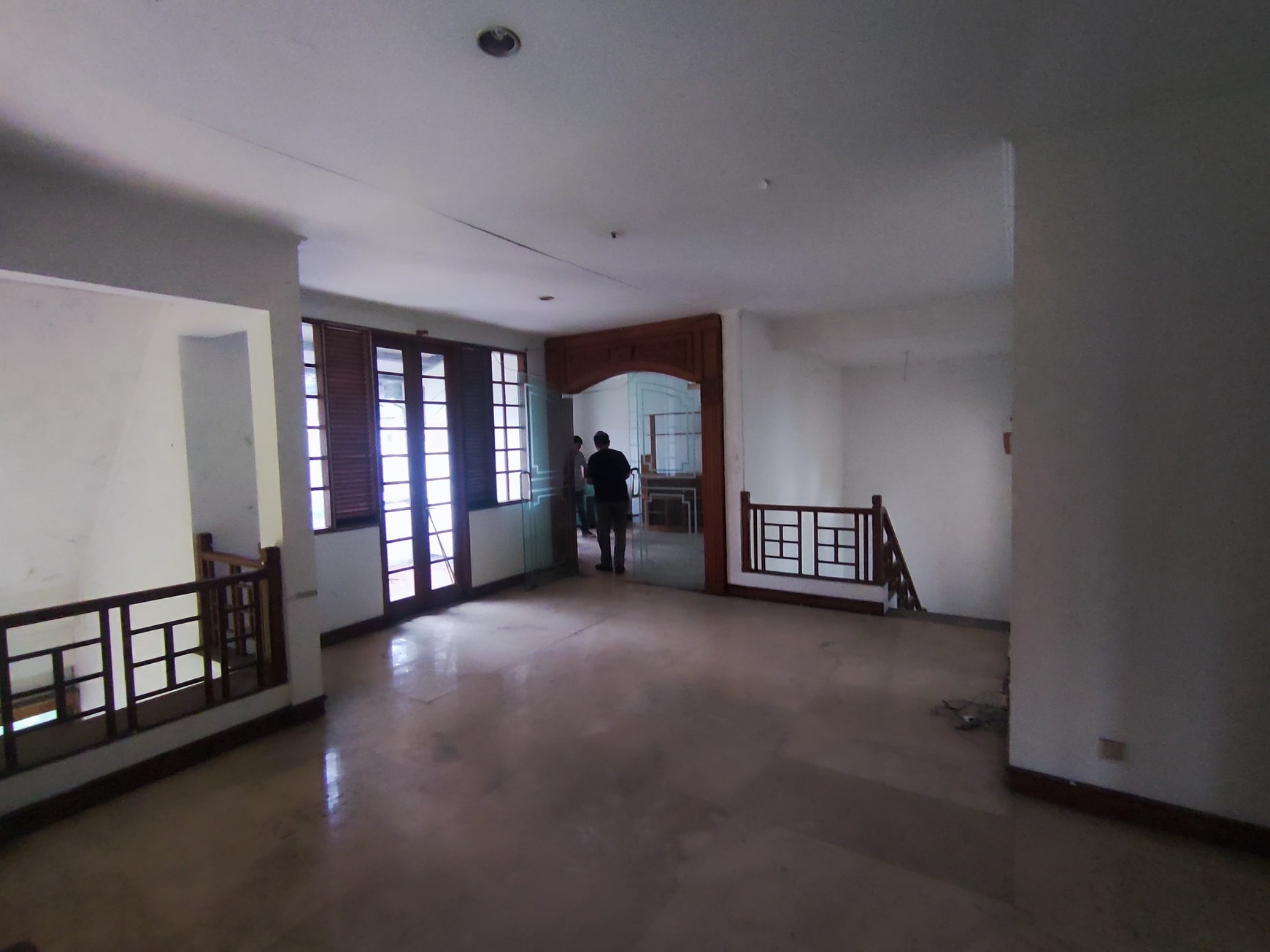 DIJUAL RUMAH DAN TANAH DIPOJOK, DI DELIMA TIMUR LEBAK BULUS
