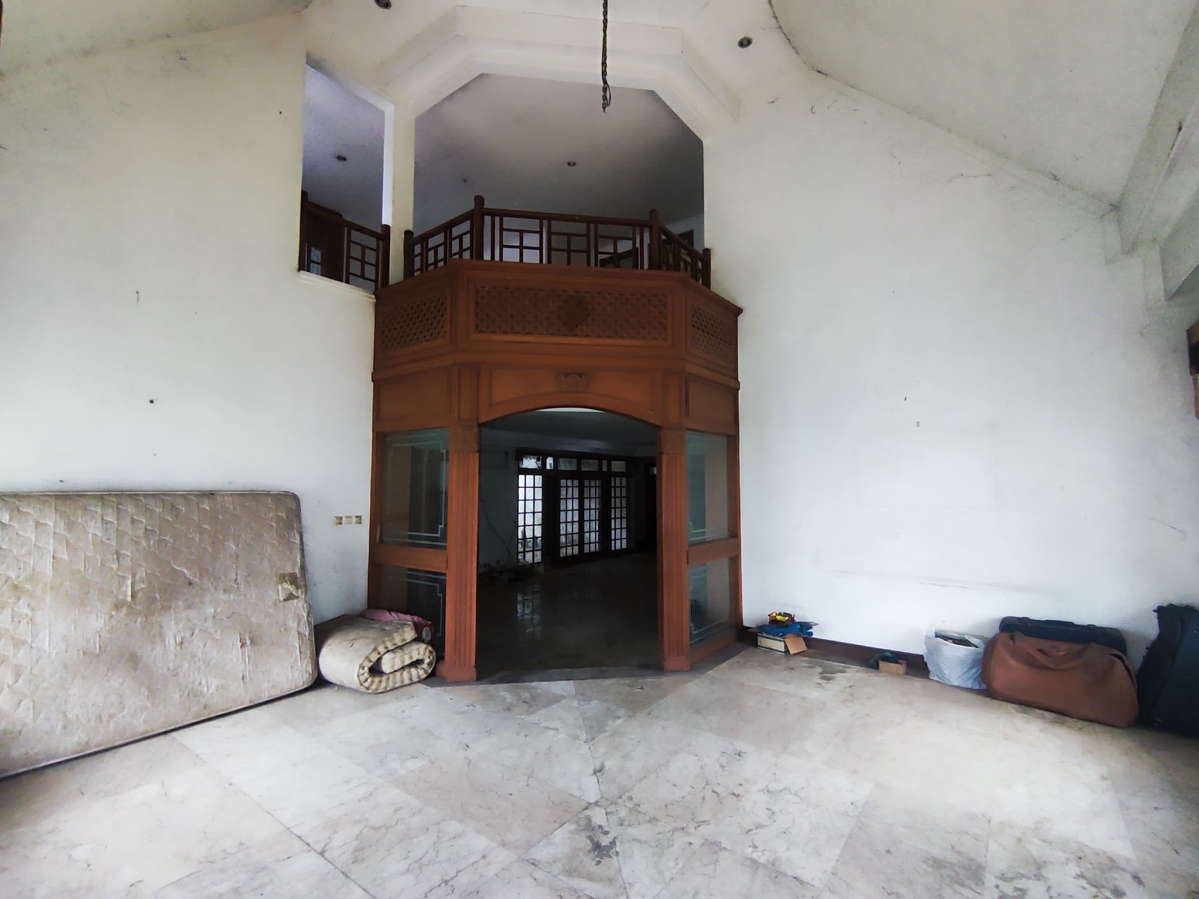 DIJUAL RUMAH DAN TANAH DIPOJOK, DI DELIMA TIMUR LEBAK BULUS